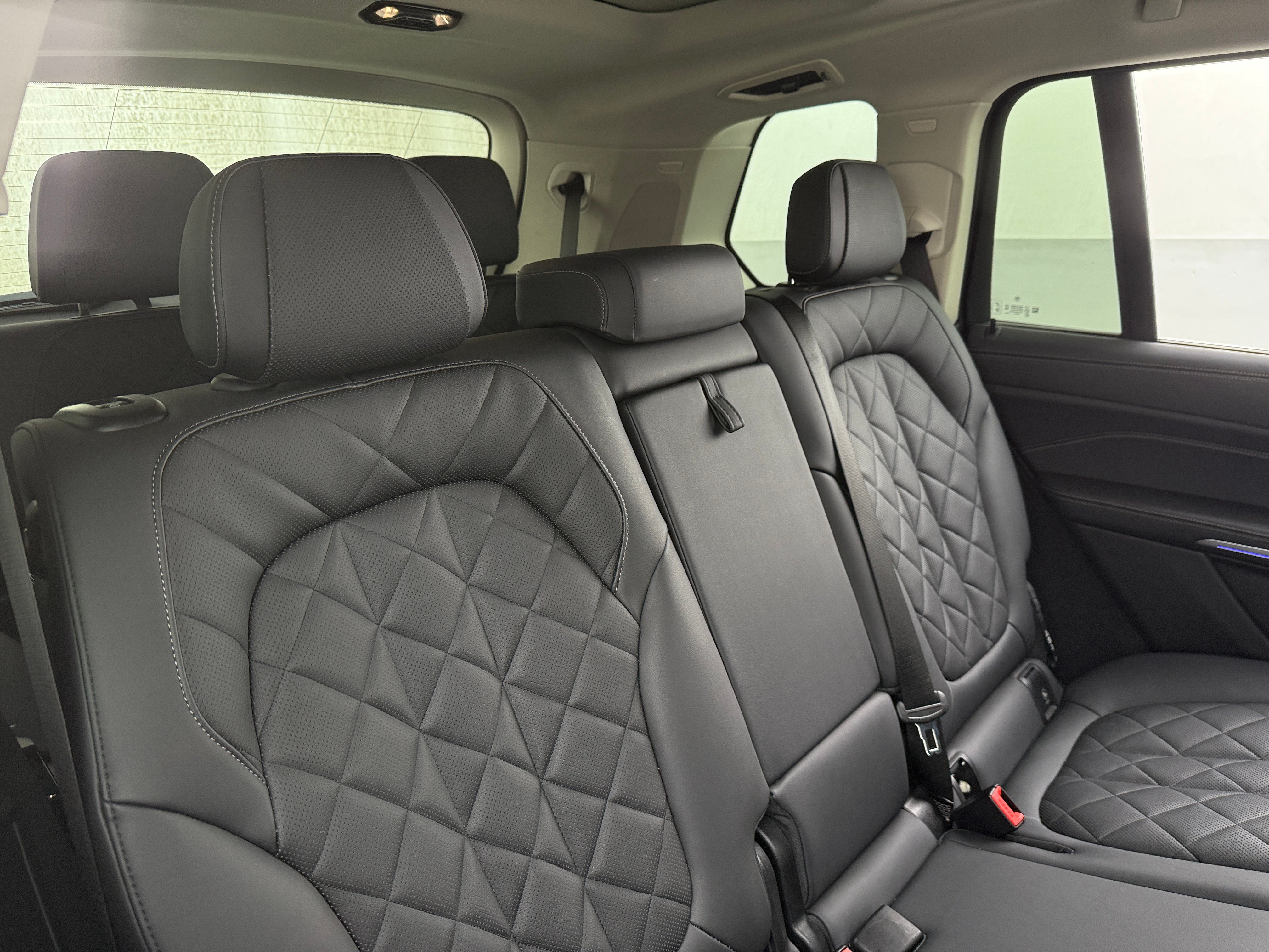 2024 BMW X7 xDrive40i 6