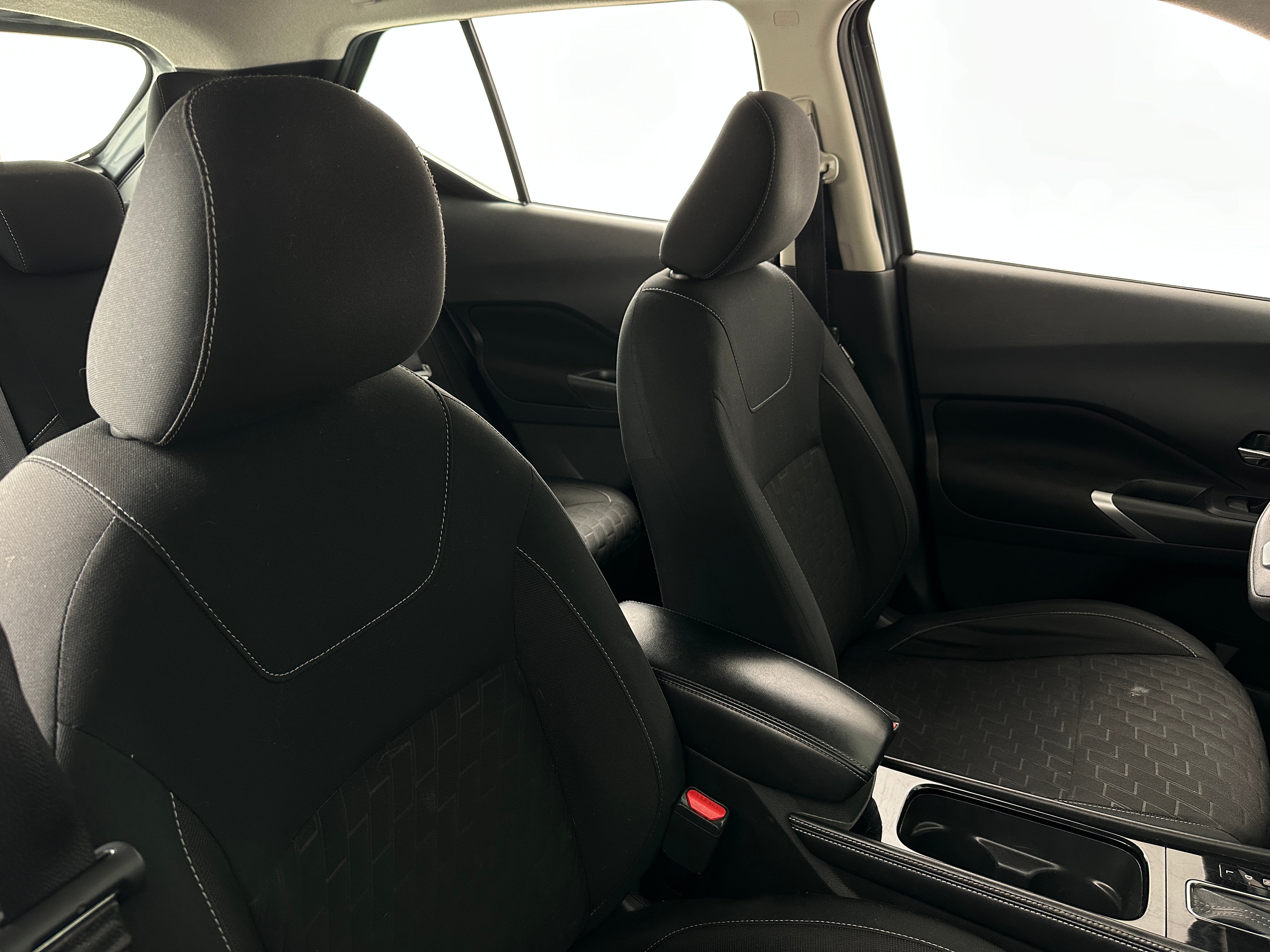 2022 Nissan Kicks SV 2