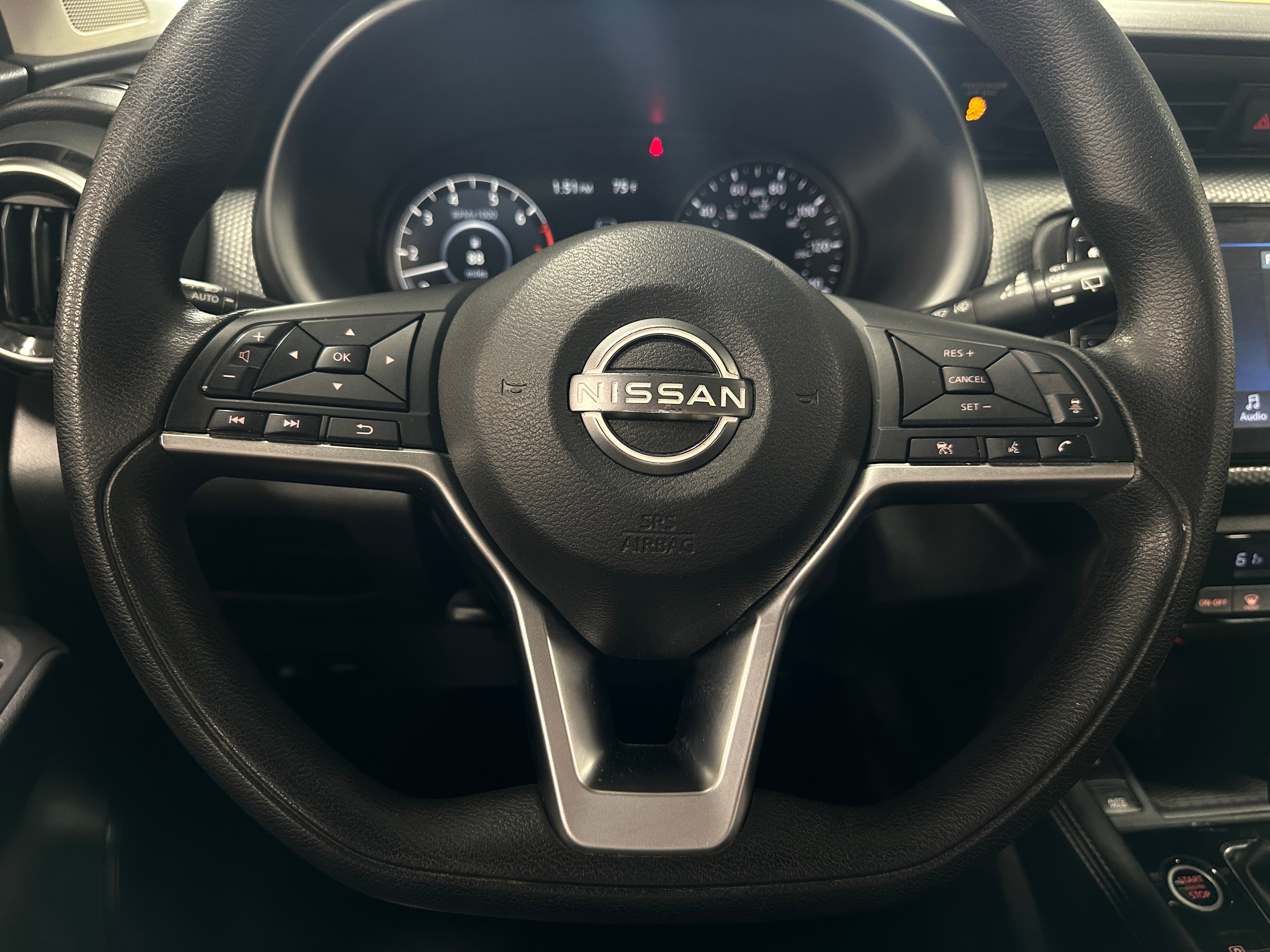 2022 Nissan Kicks SV 5
