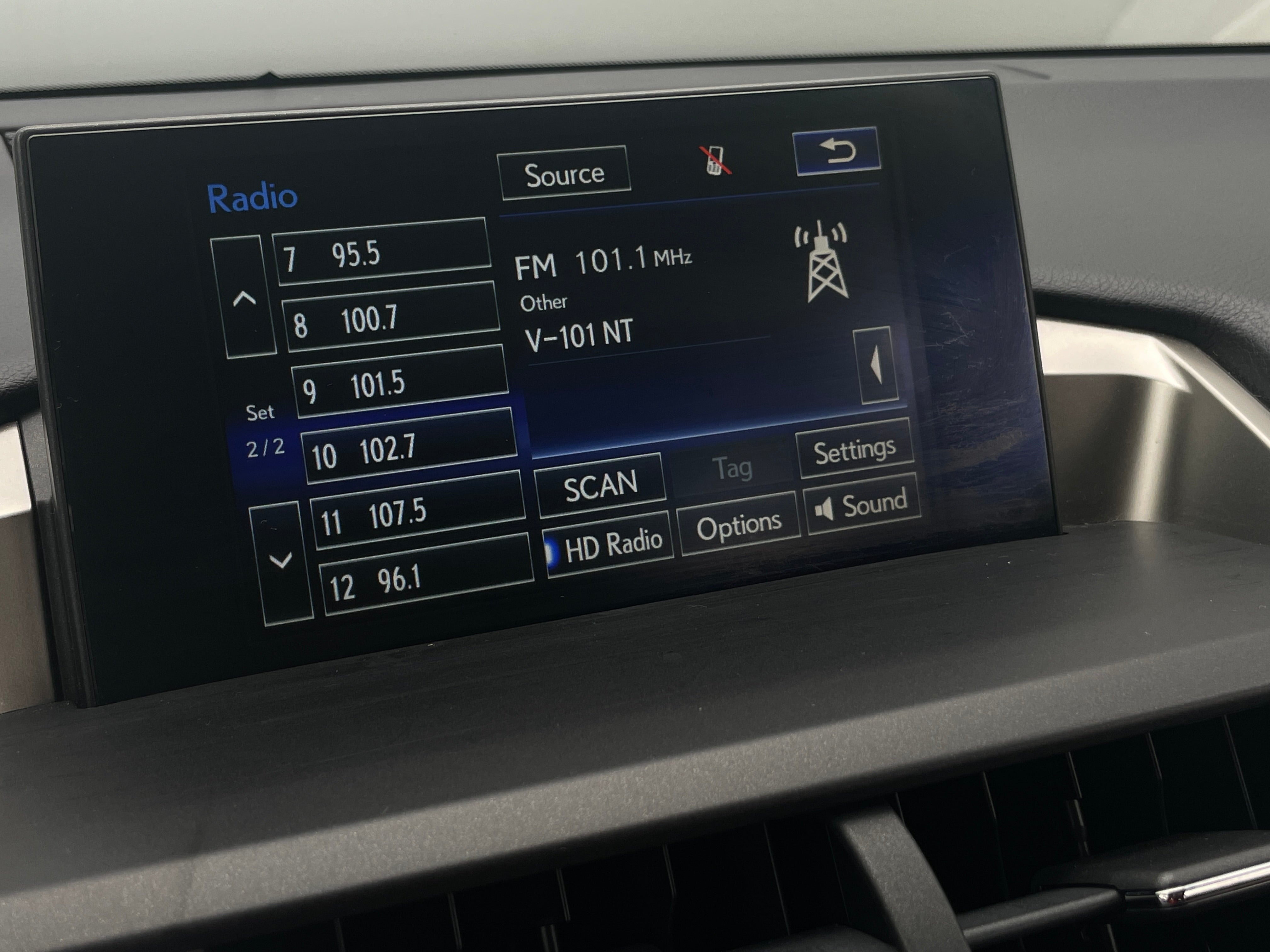2016 Lexus NX 200t 3
