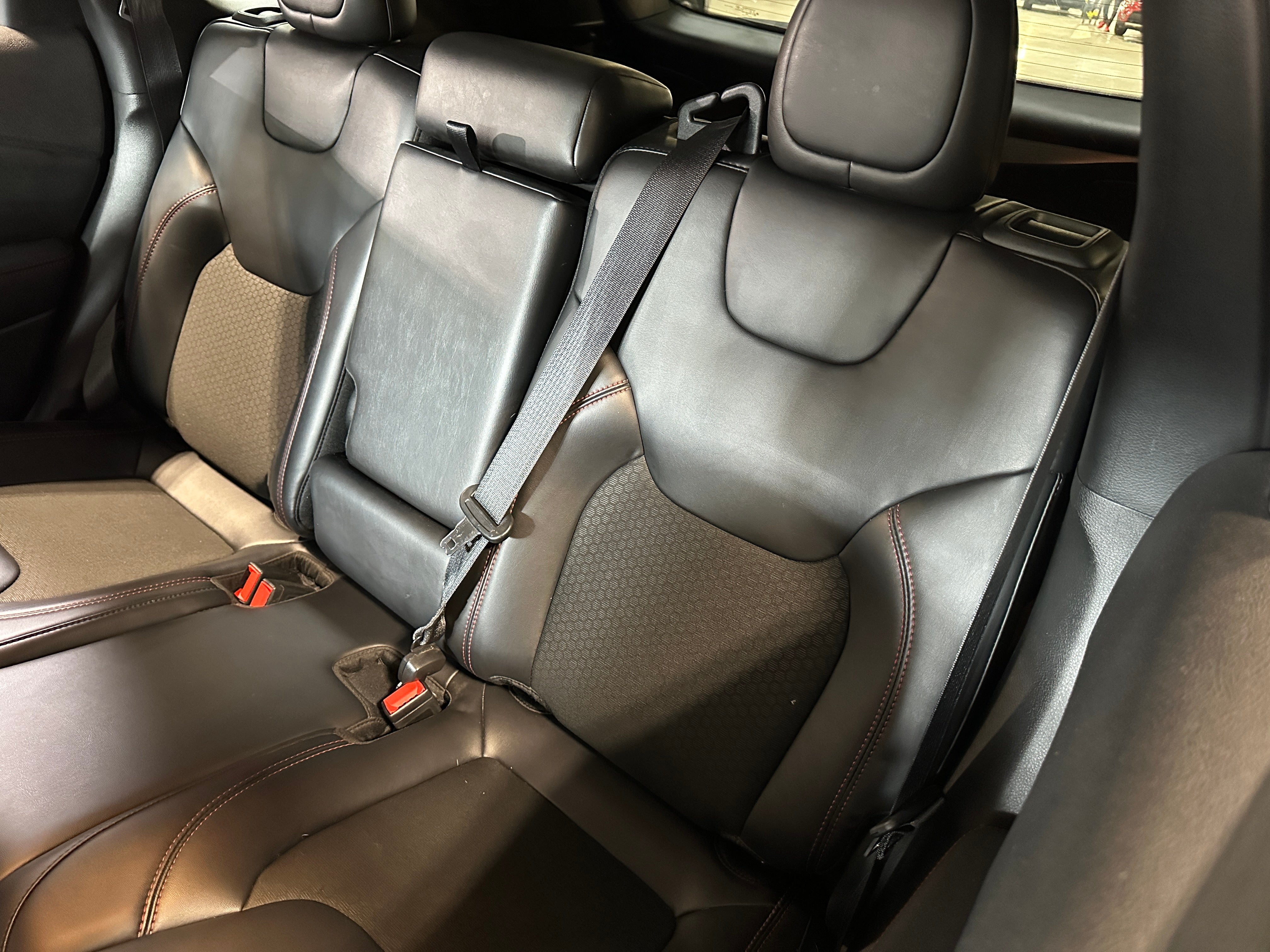 2020 Jeep Cherokee Trailhawk 6