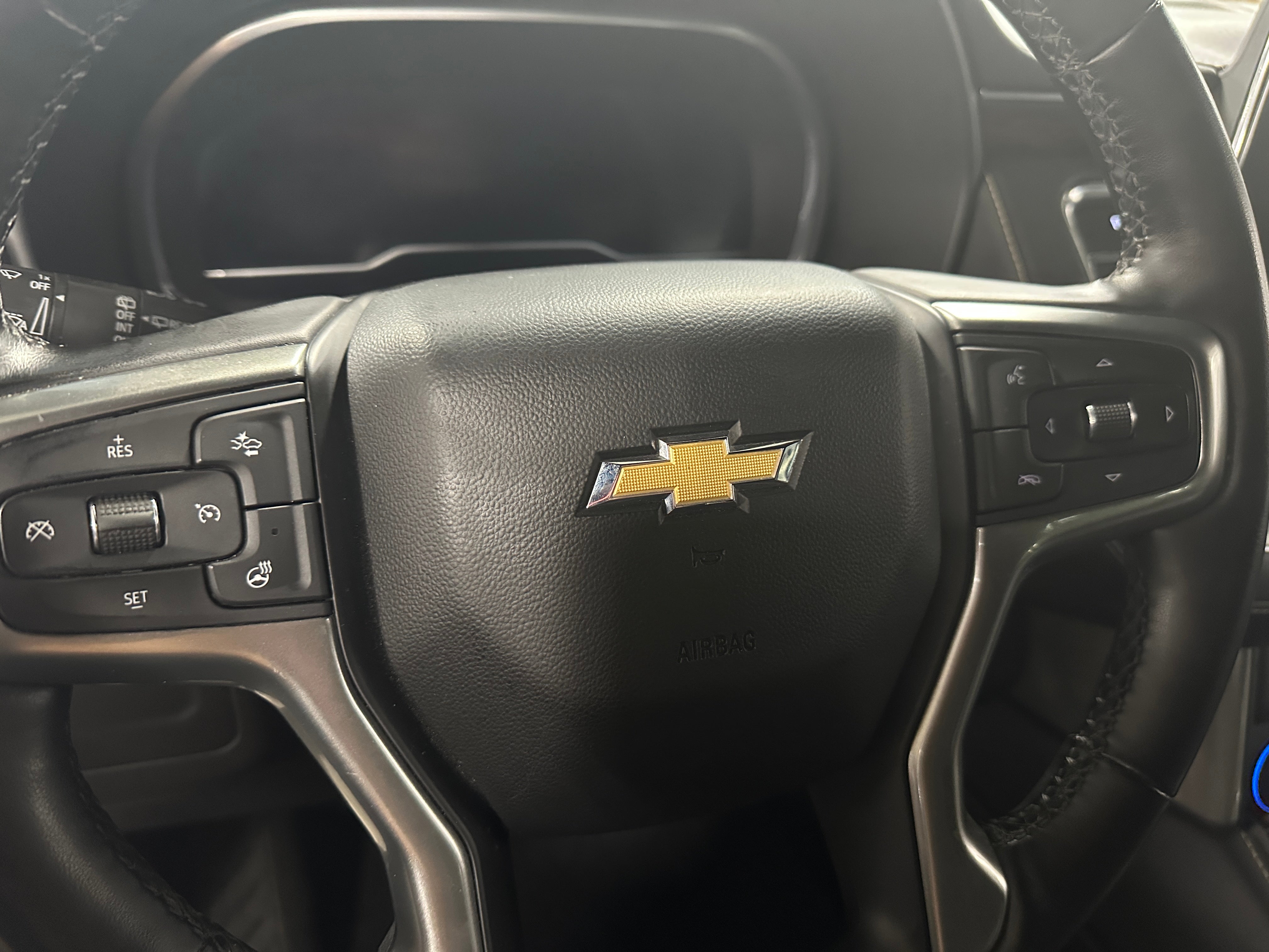 2023 Chevrolet Suburban Premier 4
