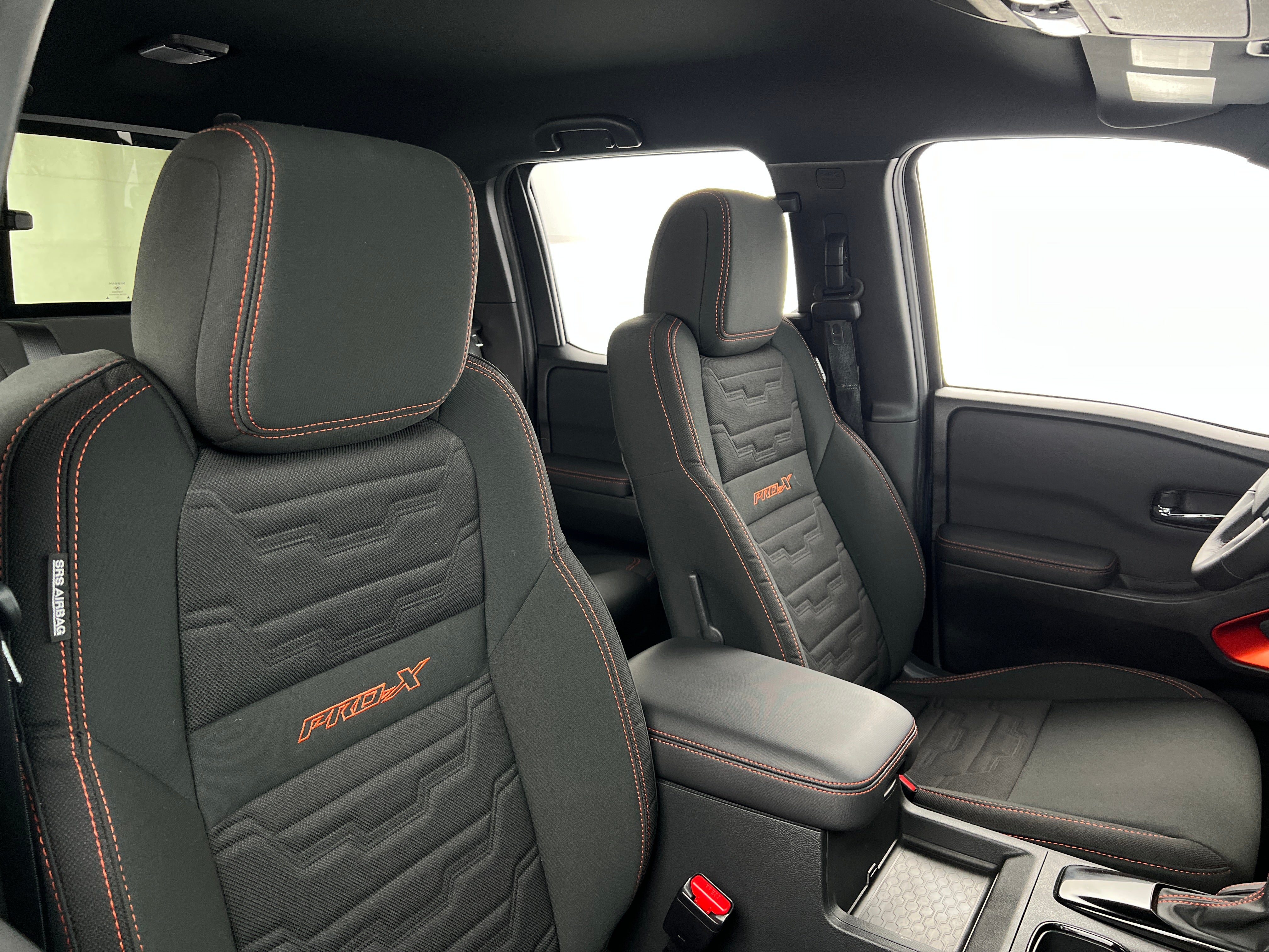 2024 Nissan Frontier PRO-X 2