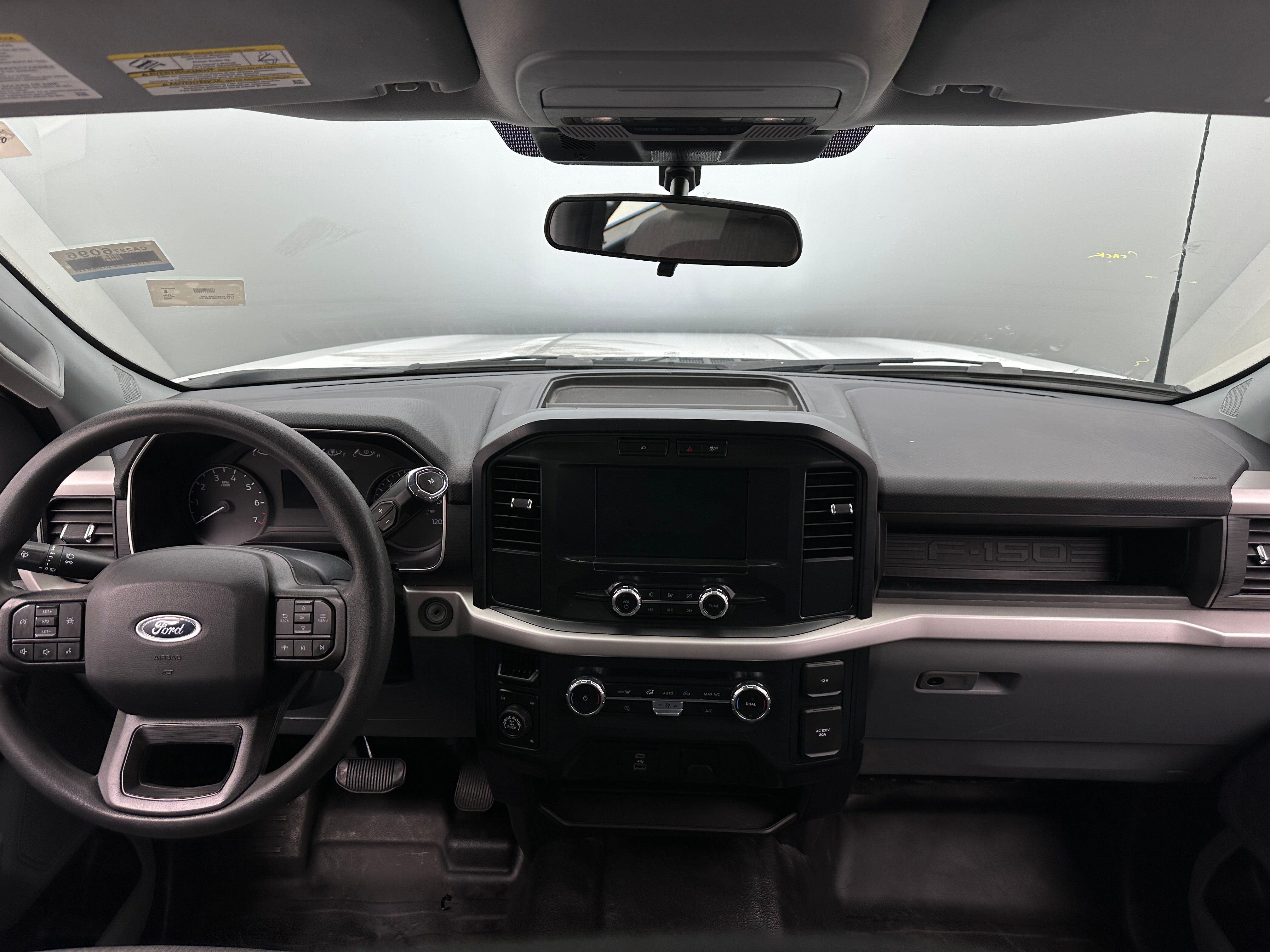 2022 Ford Econoline E-150 3