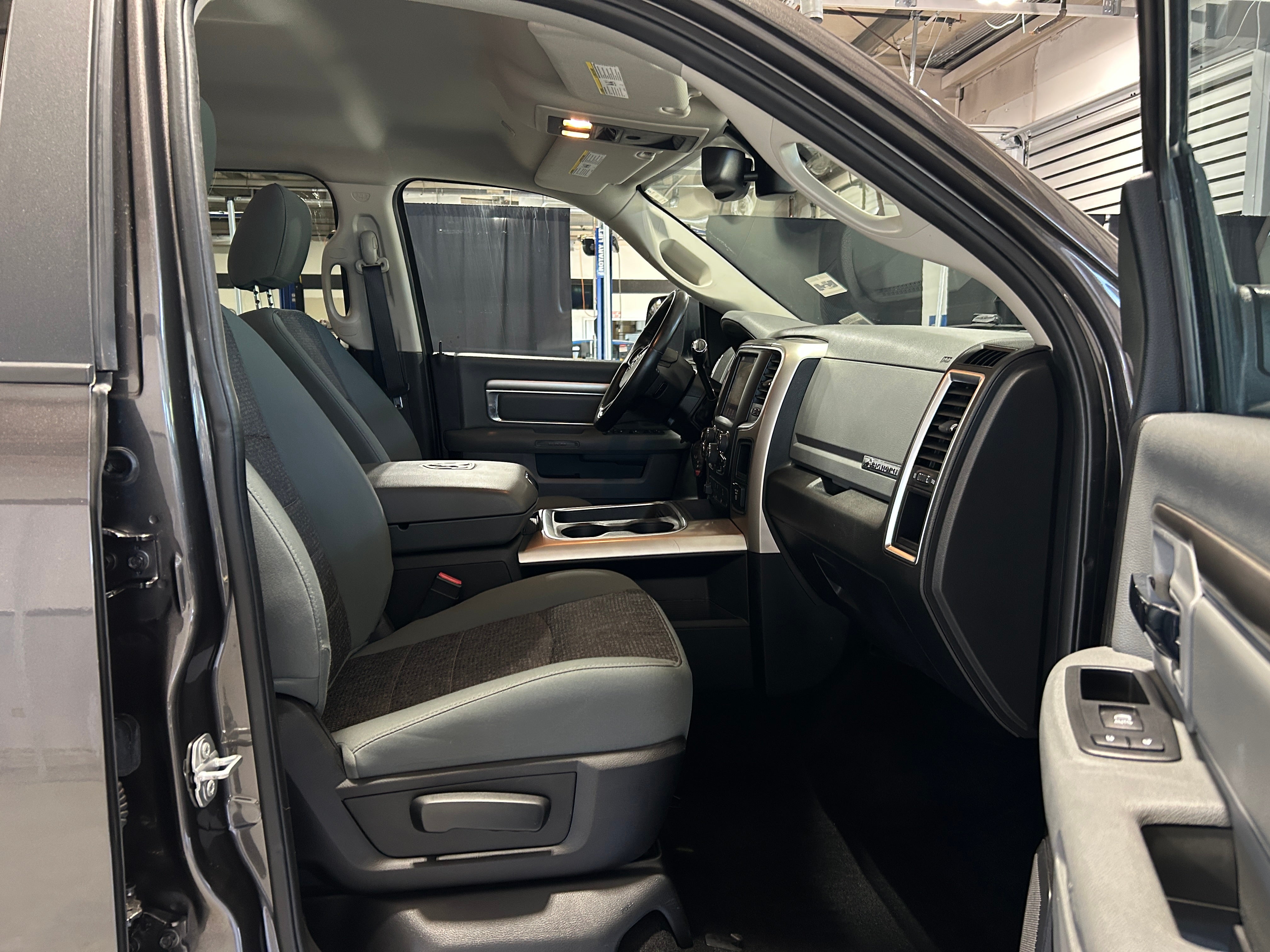 2017 RAM 2500 Big Horn 2