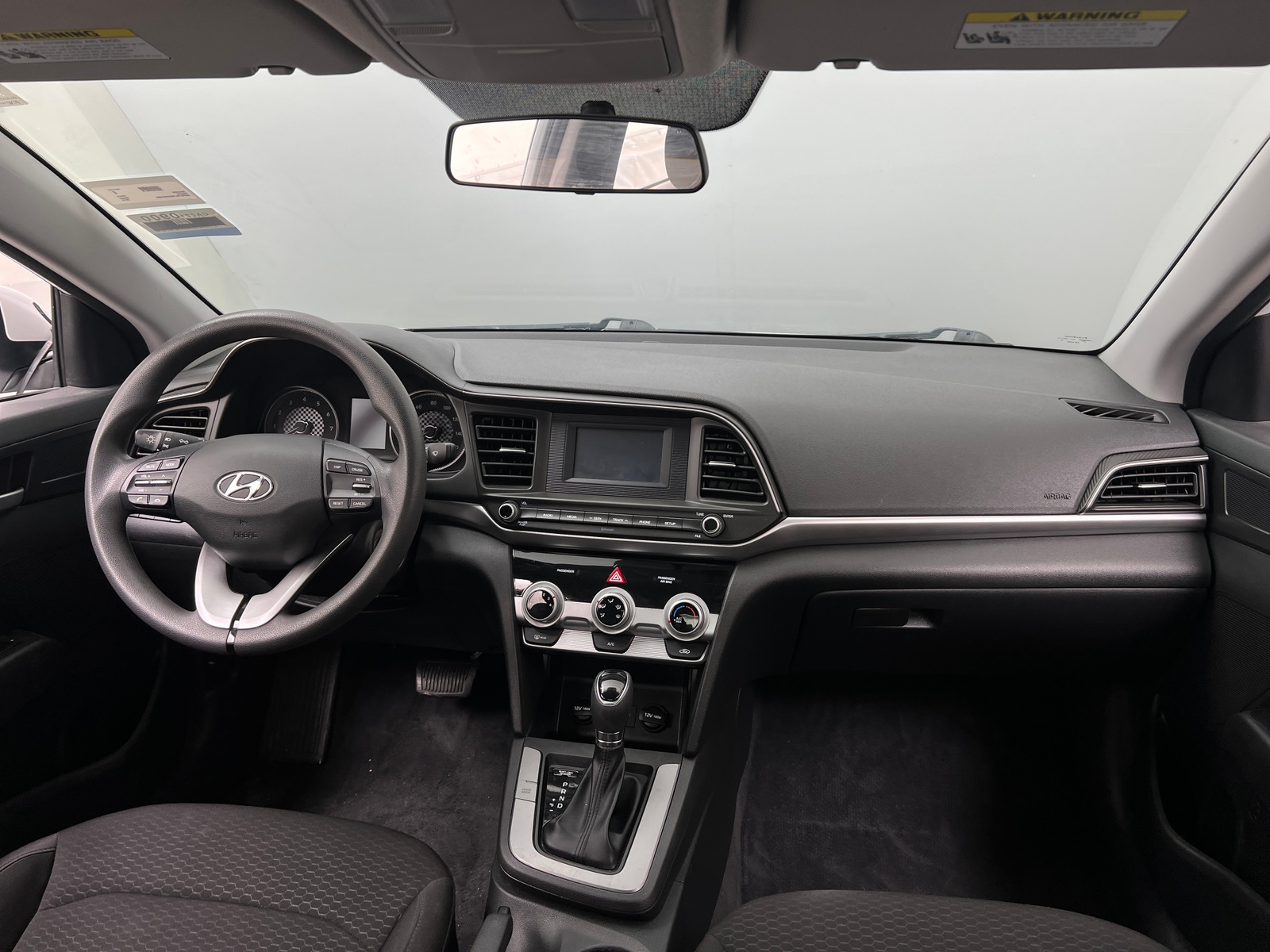 Thumbnail: 2019 Hyundai Elantra - 3