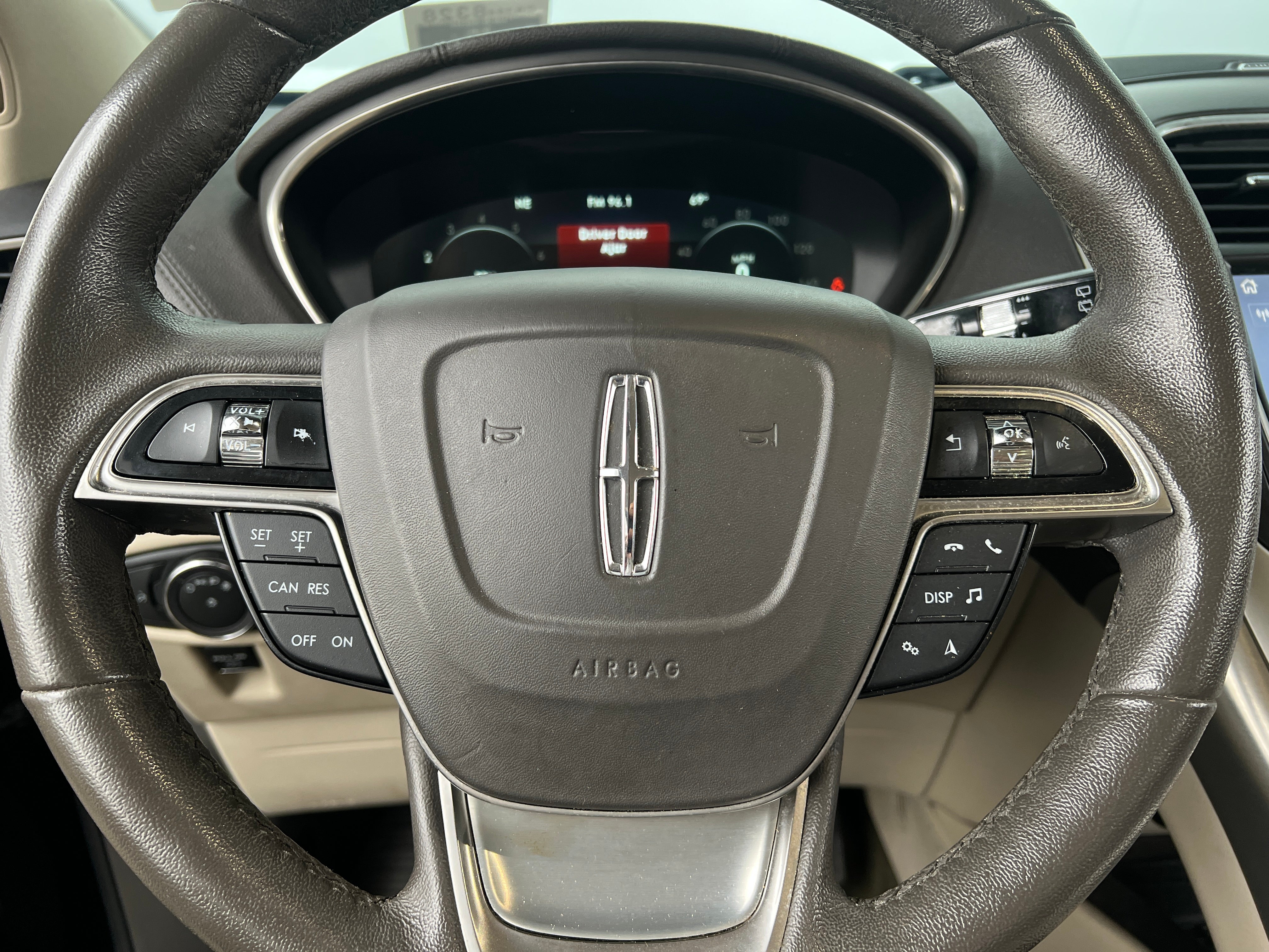 2019 Lincoln Nautilus  4