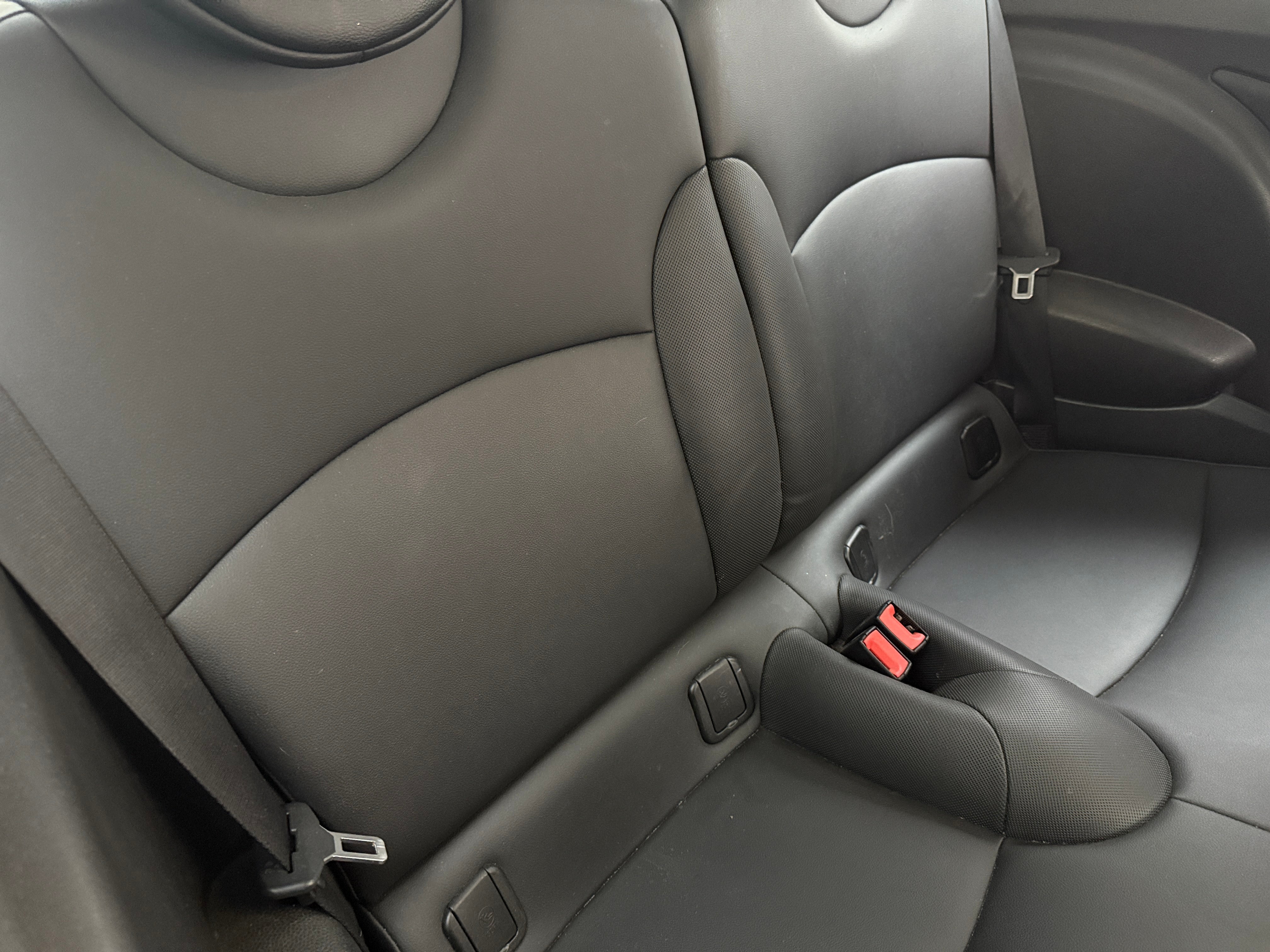 2013 MINI Cooper Hardtop  4