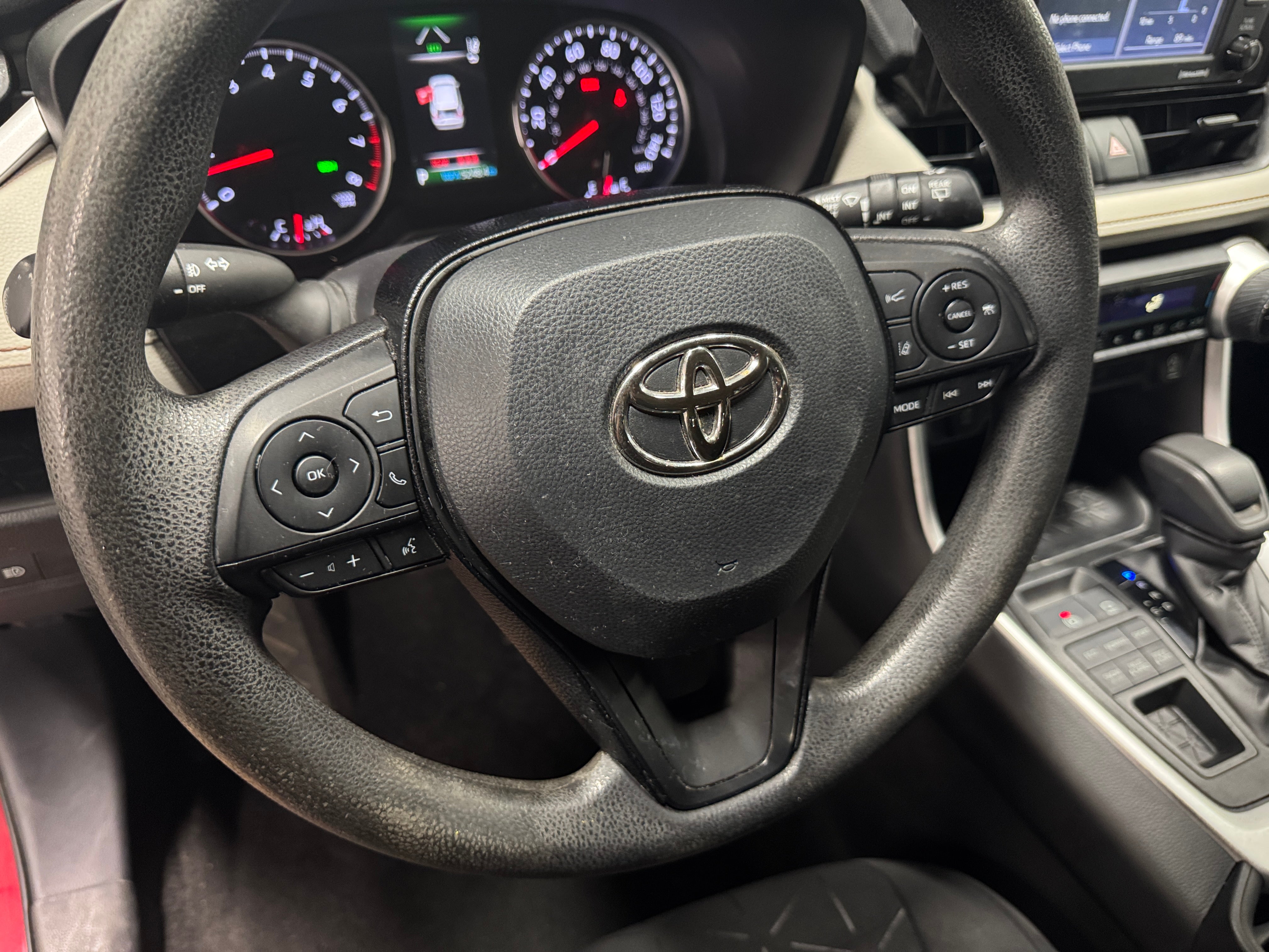 2021 Toyota RAV4 XLE 5