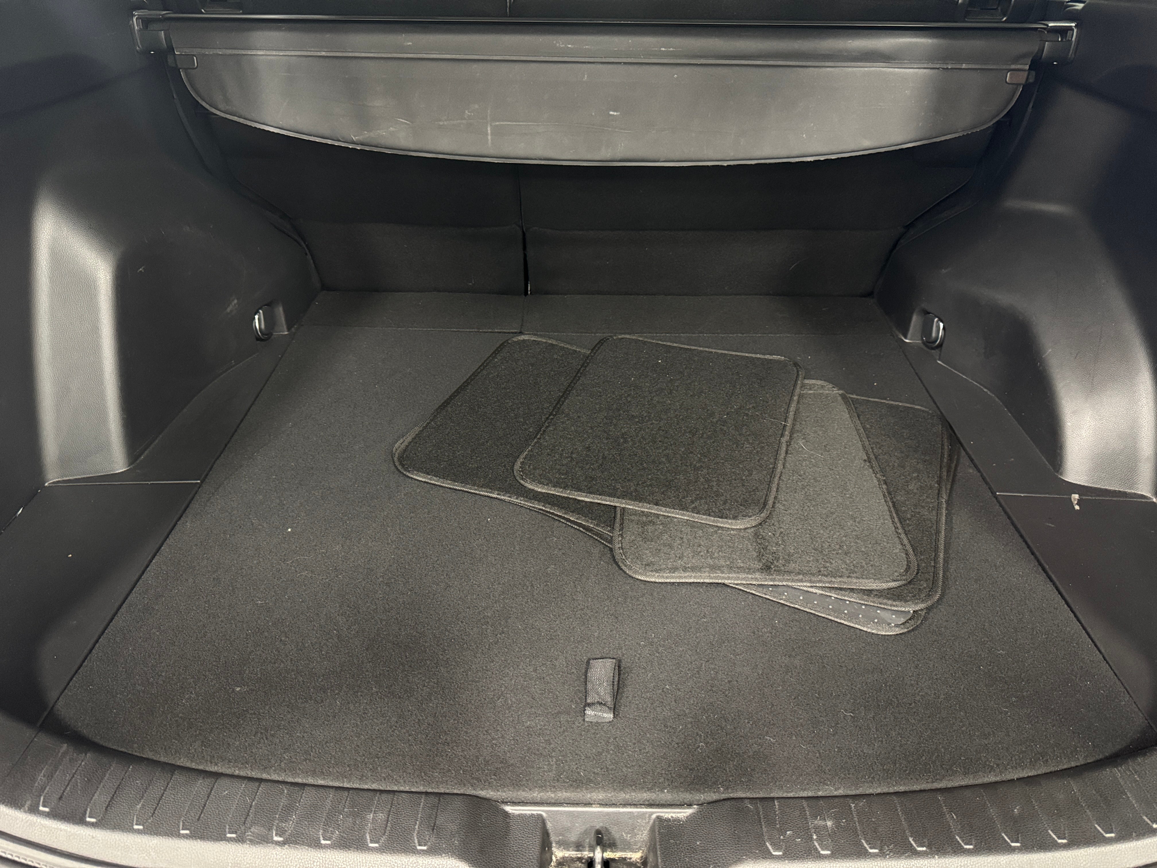 2021 Toyota RAV4 XLE 7