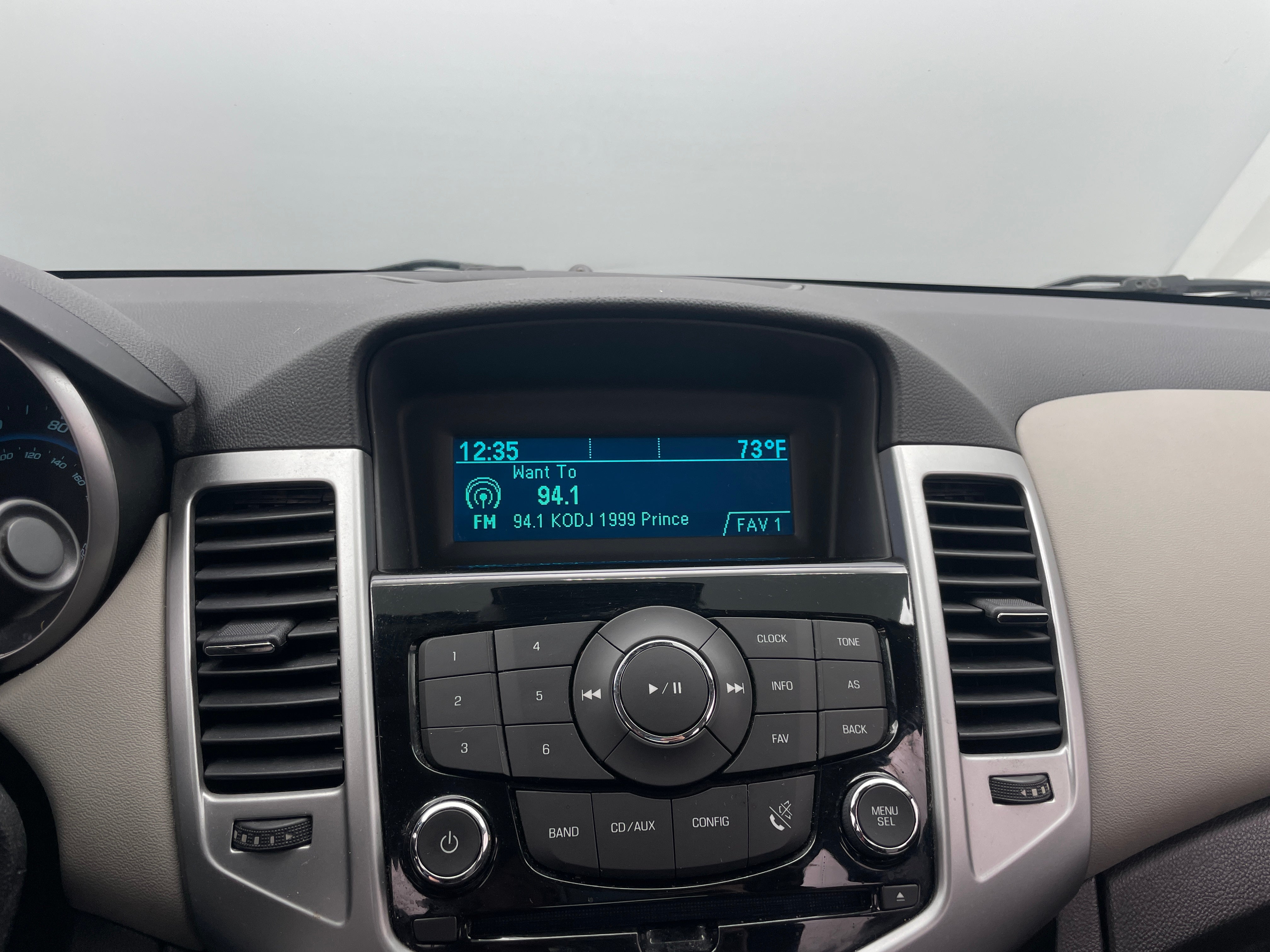 2014 Chevrolet Cruze LS 4