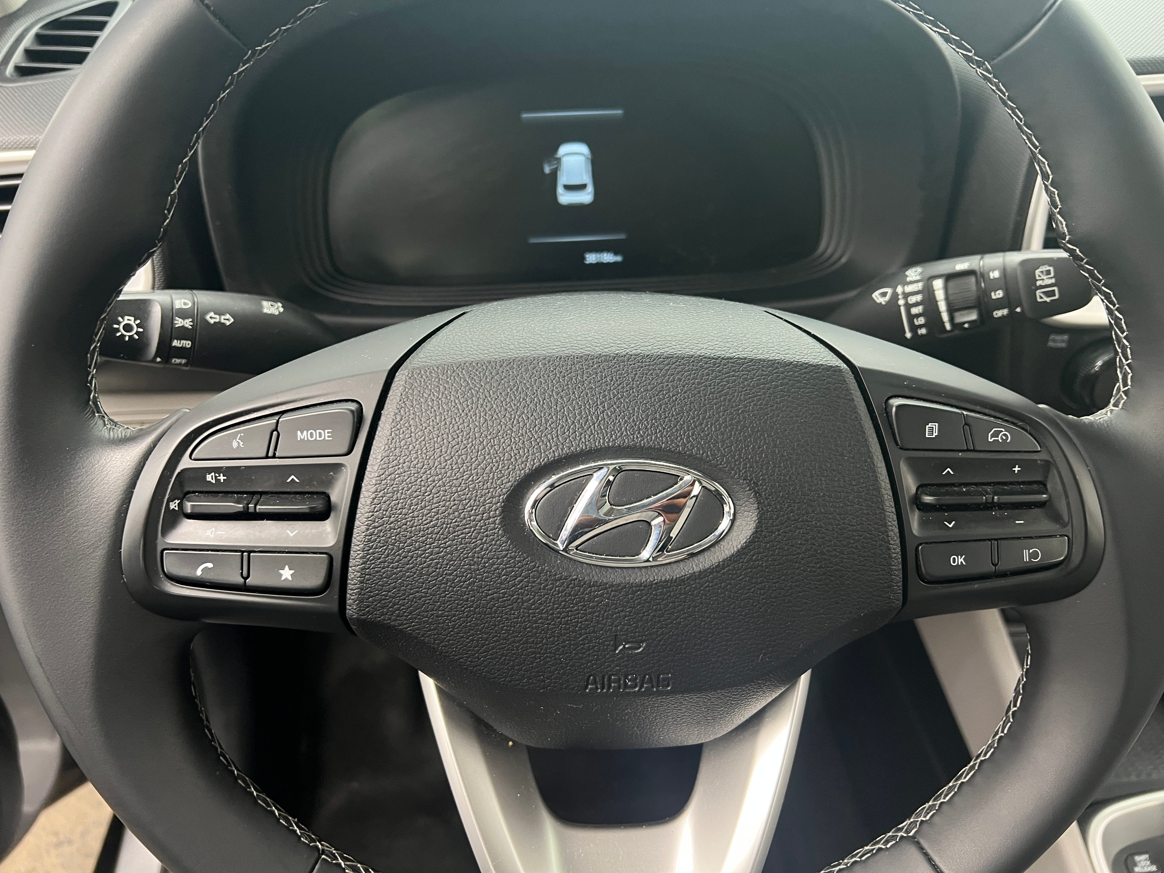 2023 Hyundai Venue SEL 5