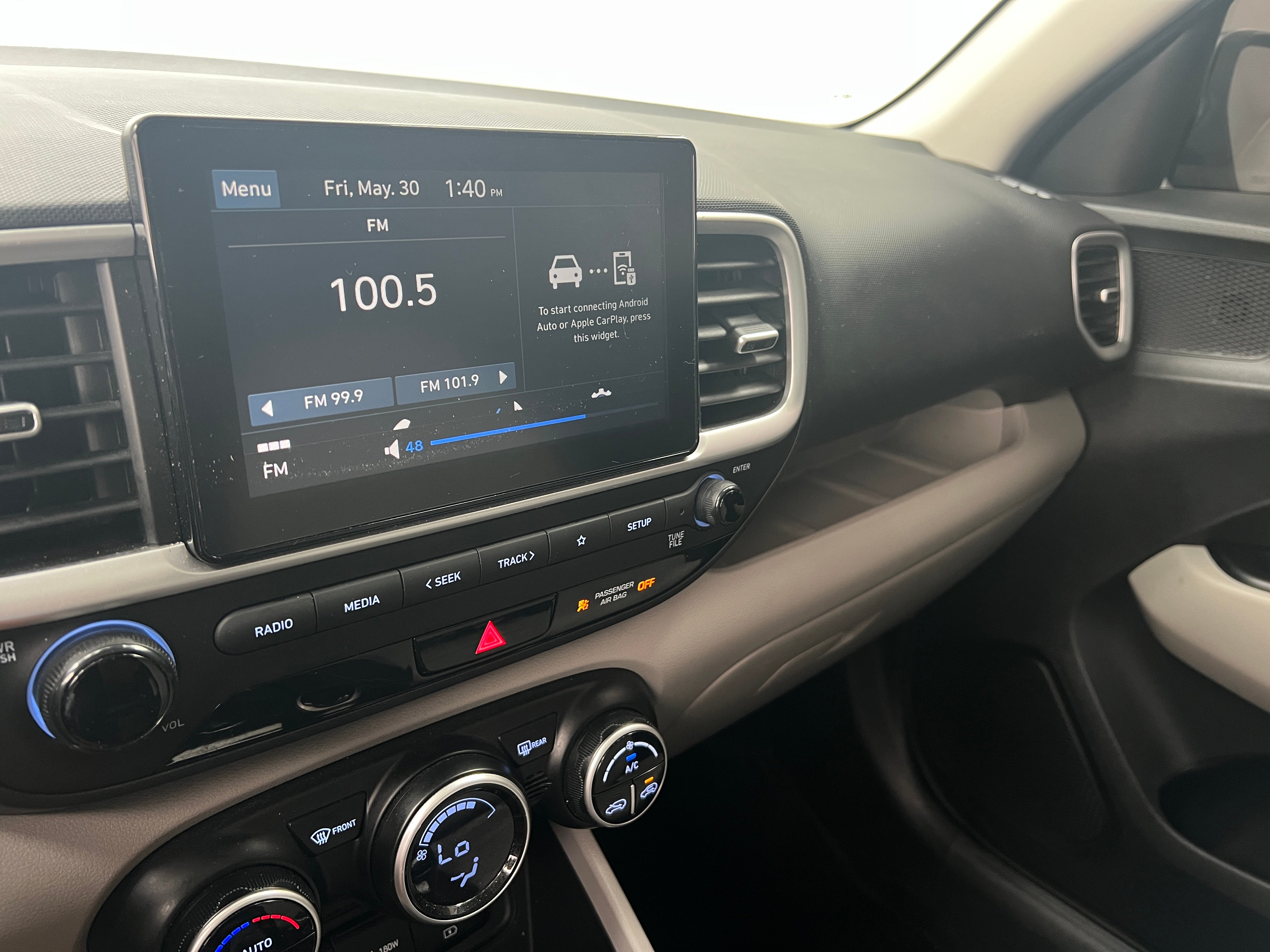2023 Hyundai Venue SEL 4