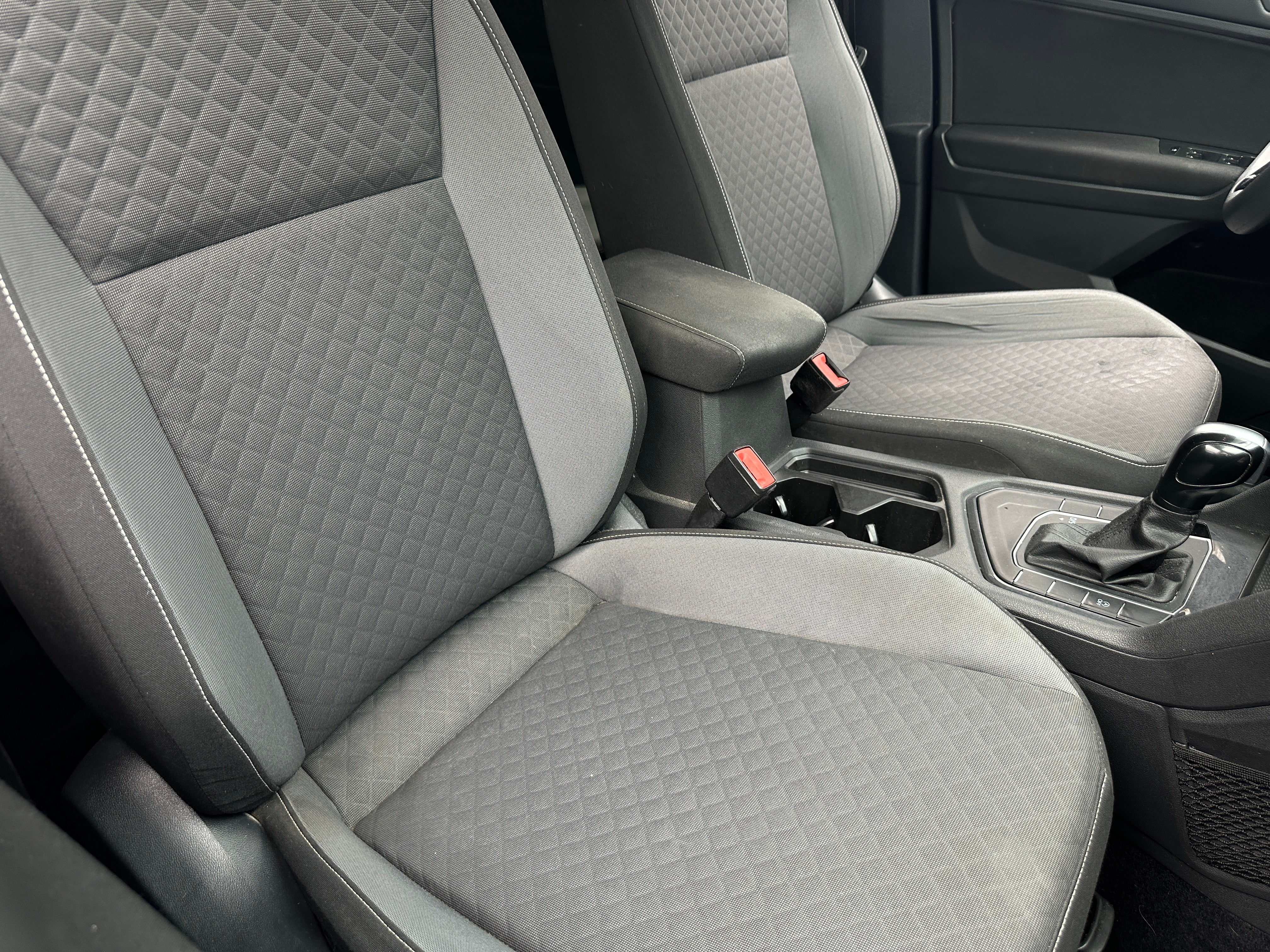 2021 Volkswagen Tiguan S 2