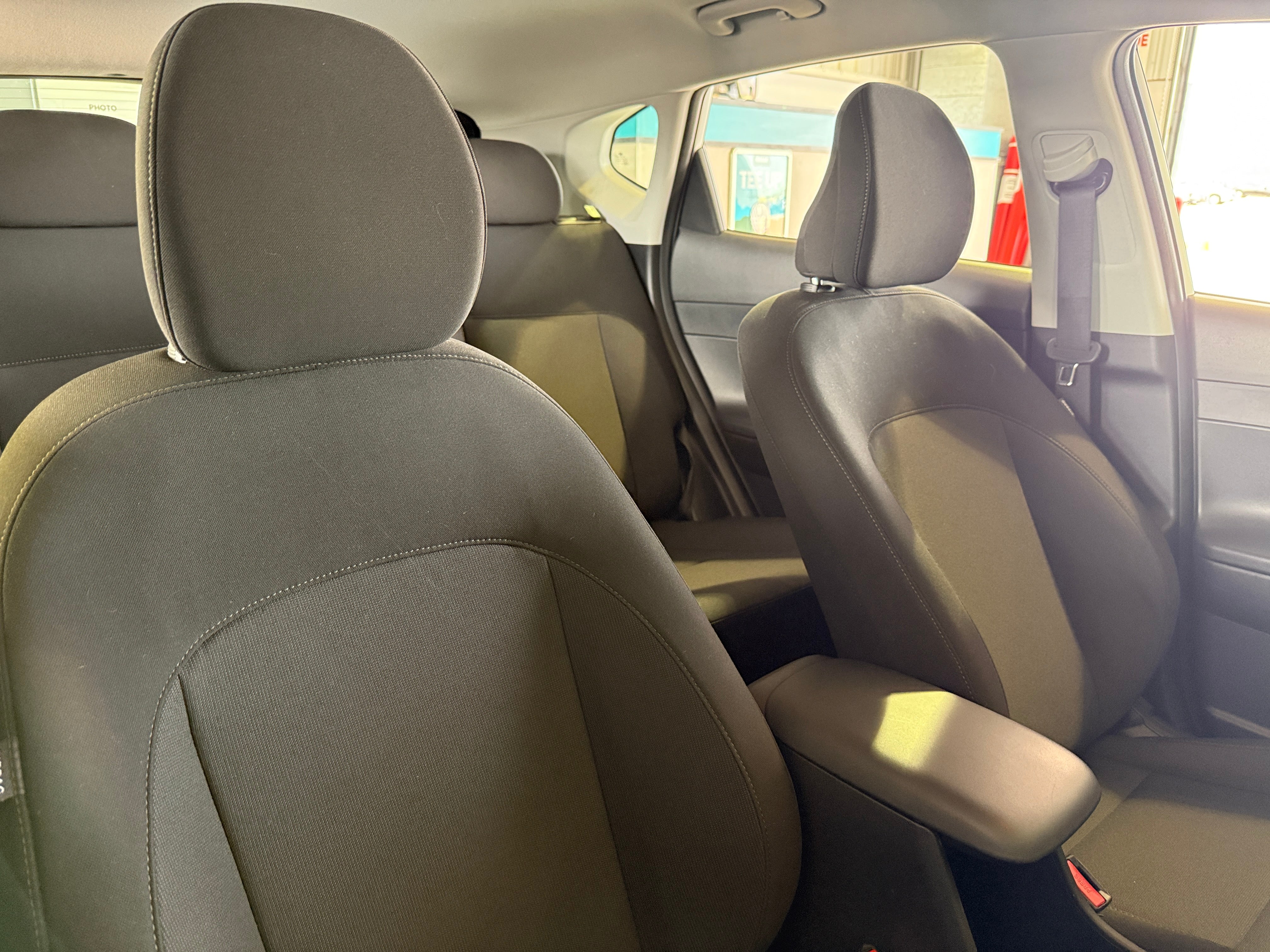 2024 Hyundai Kona SE 2