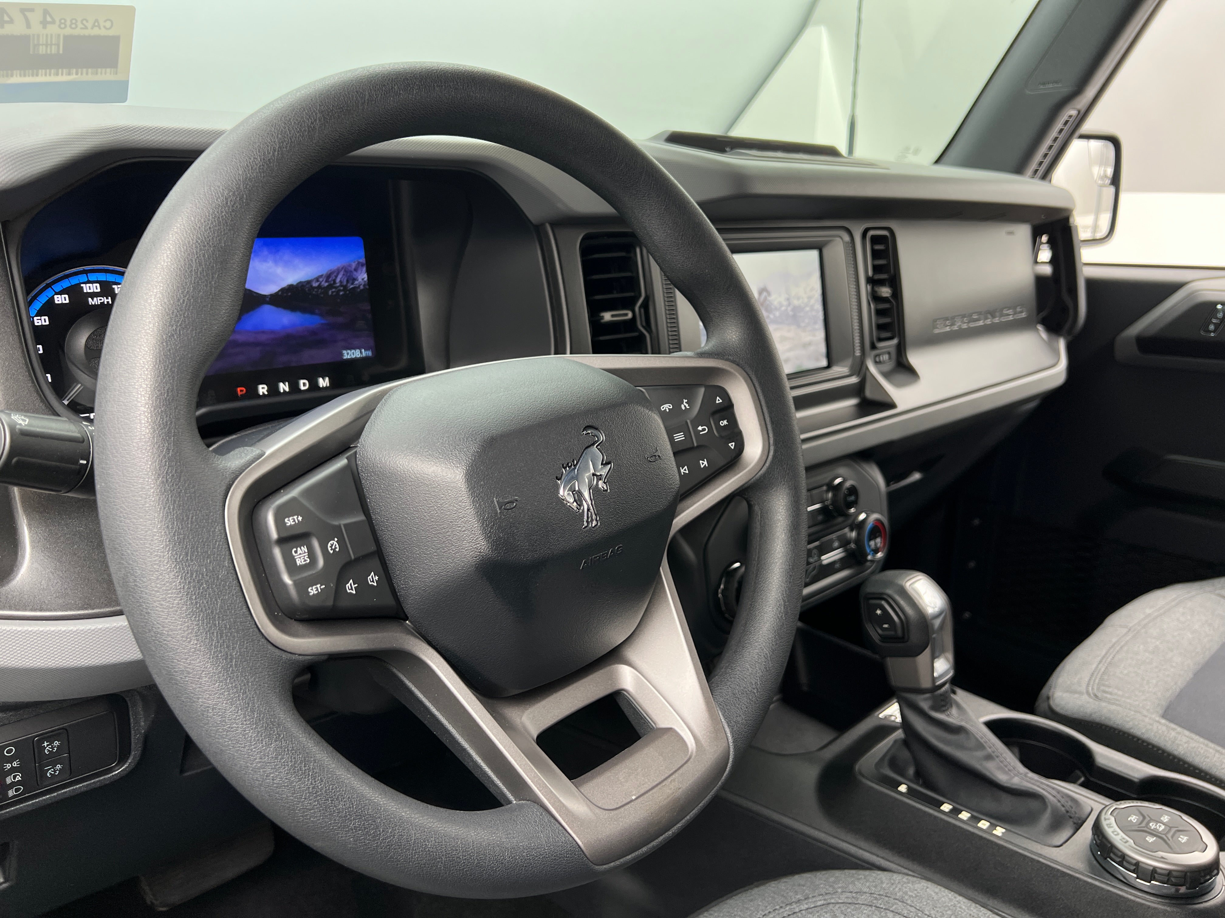 2022 Ford Bronco Base 5