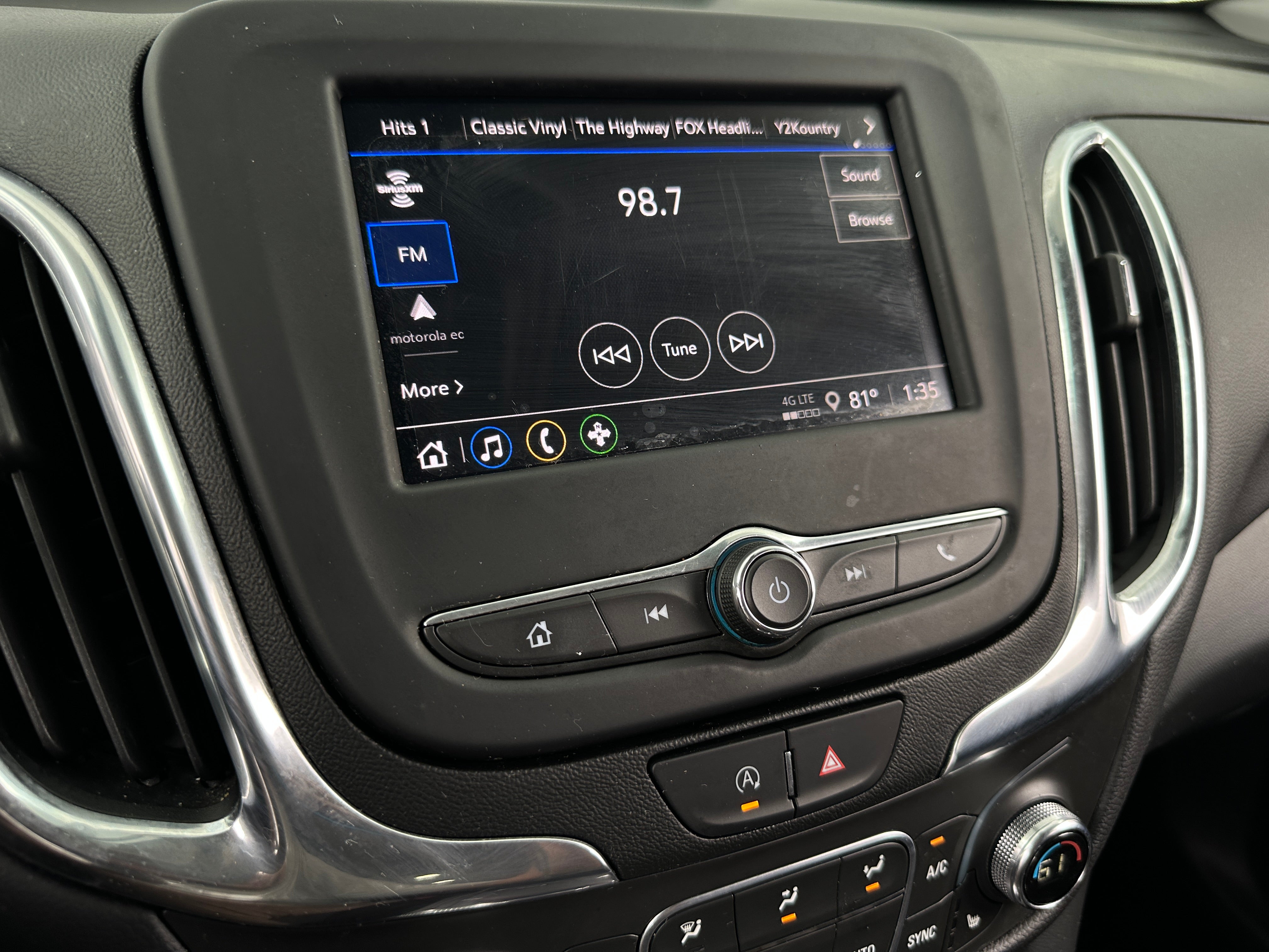 2022 Chevrolet Equinox LT 4