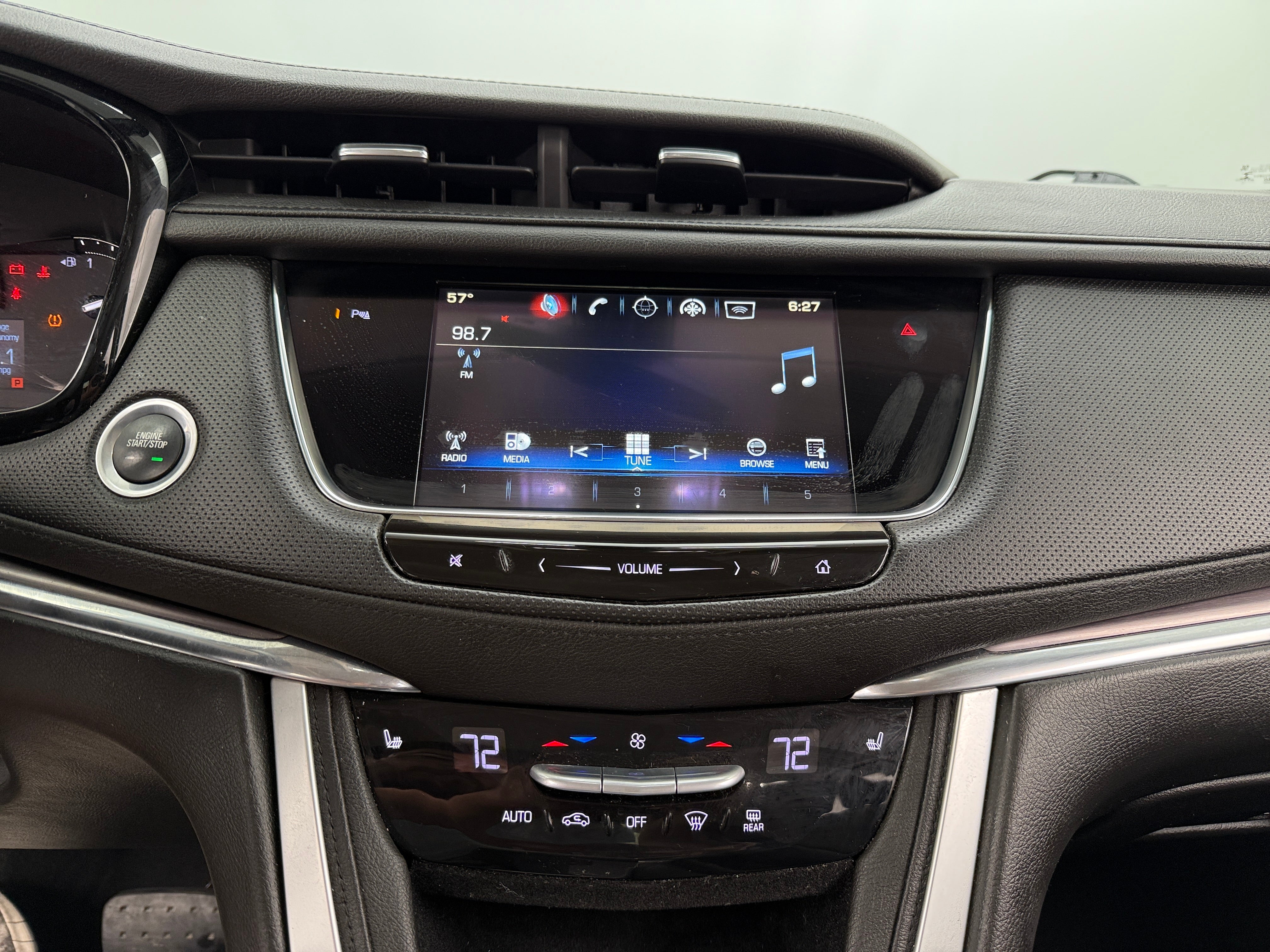 2017 Cadillac XT5 Luxury 3