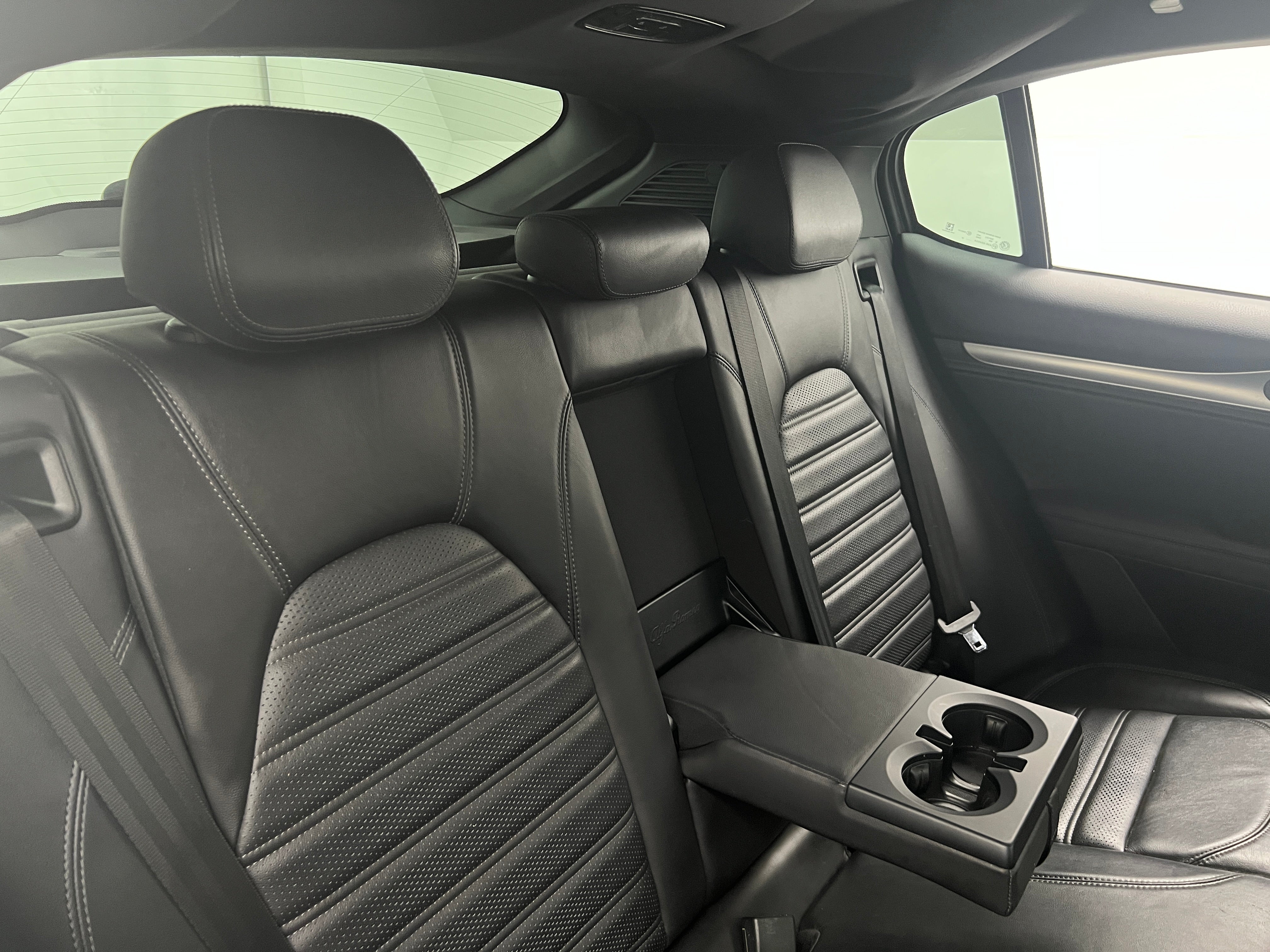 2018 Alfa Romeo Stelvio Ti Sport 5
