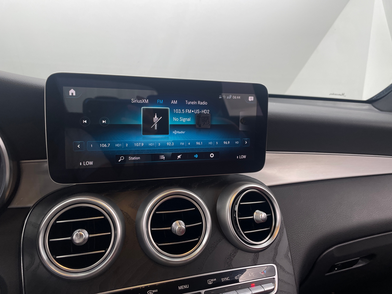 Thumbnail: 2021 Mercedes-Benz GLC - 3