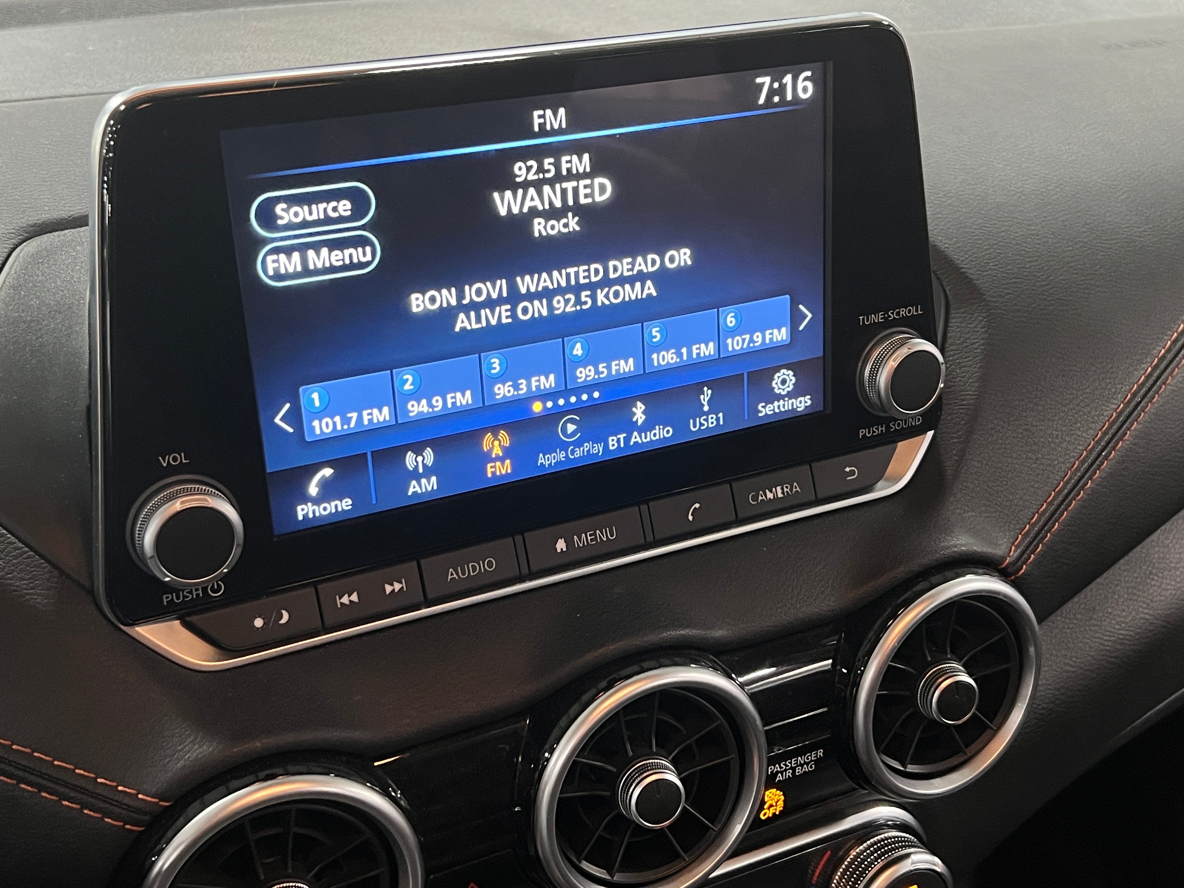 2022 Nissan Sentra SR 4