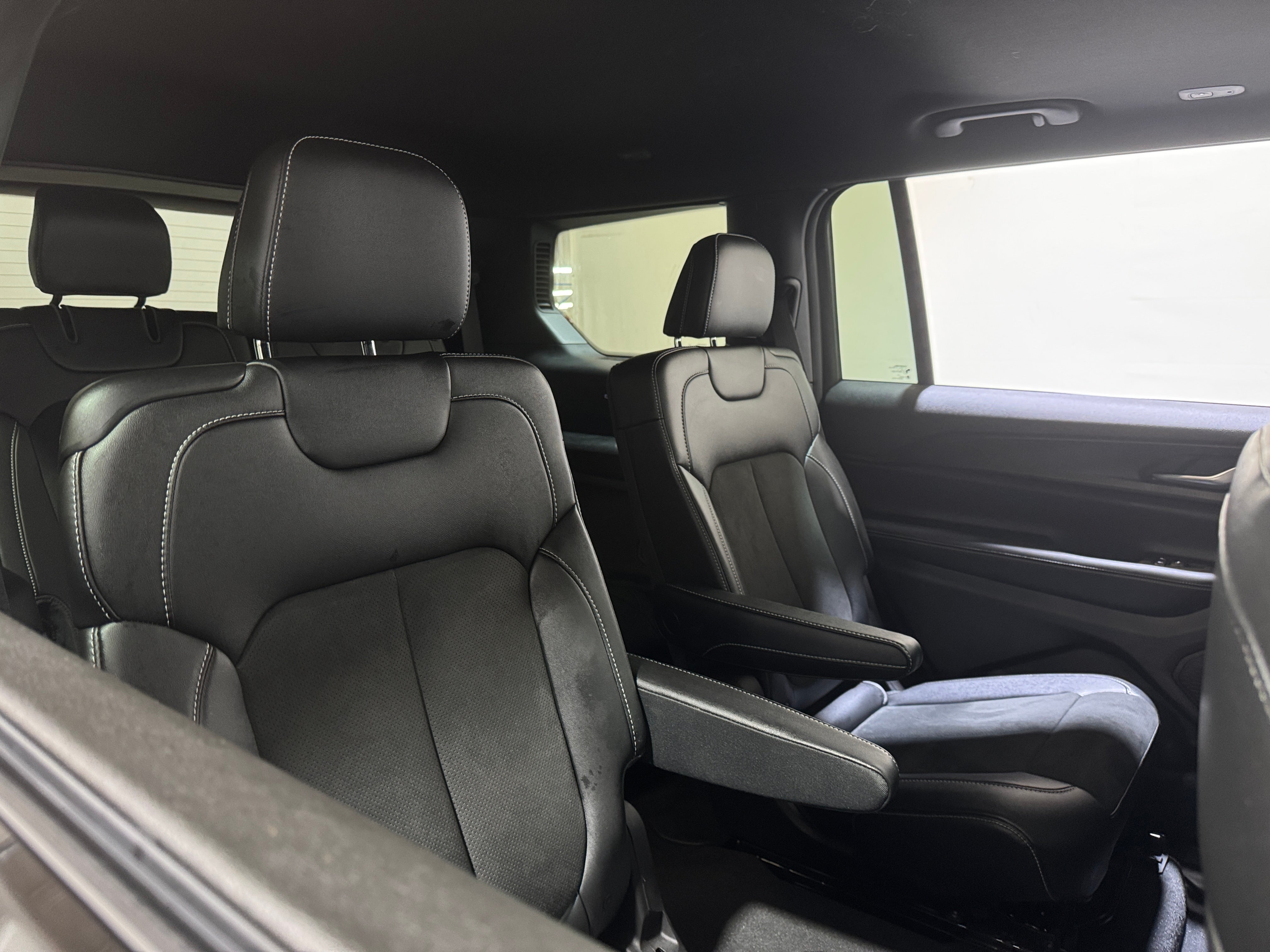 2024 Jeep Grand Cherokee L Altitude 5