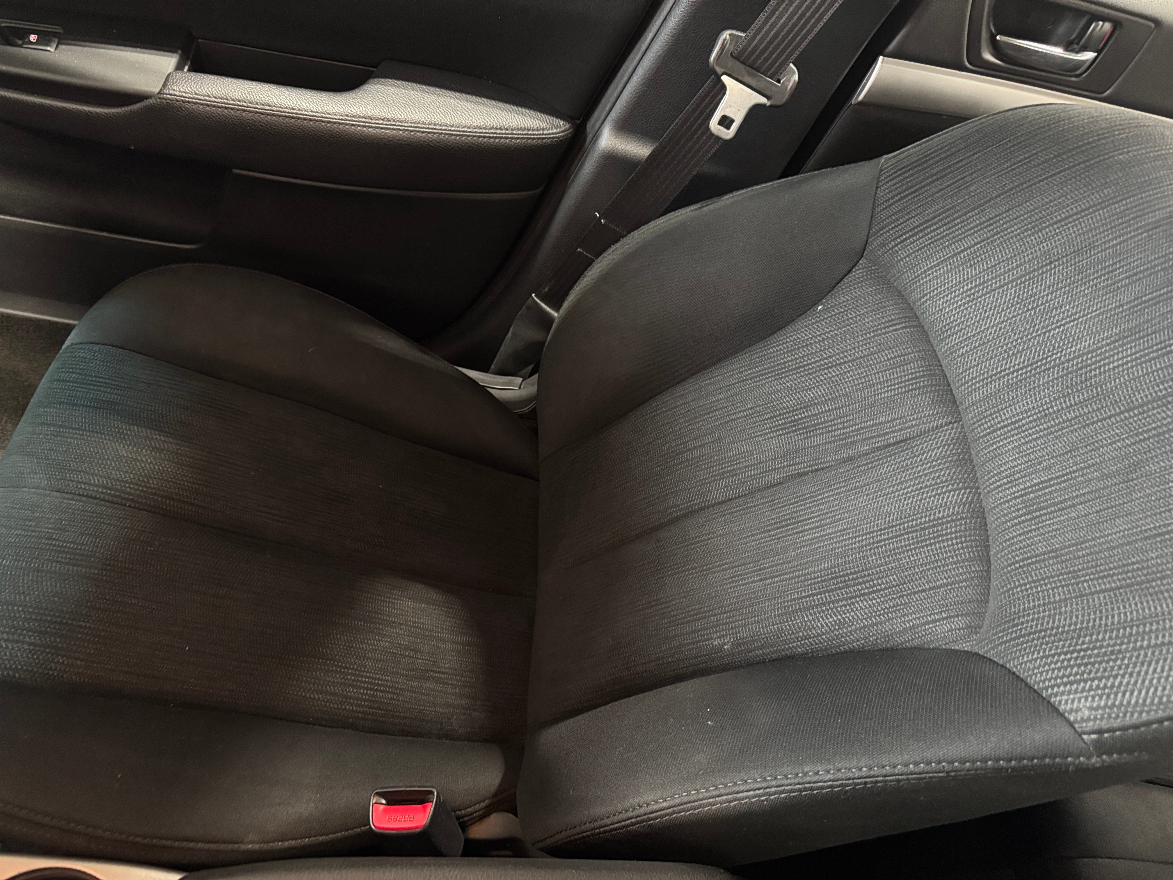 2014 Subaru Legacy Premium 2