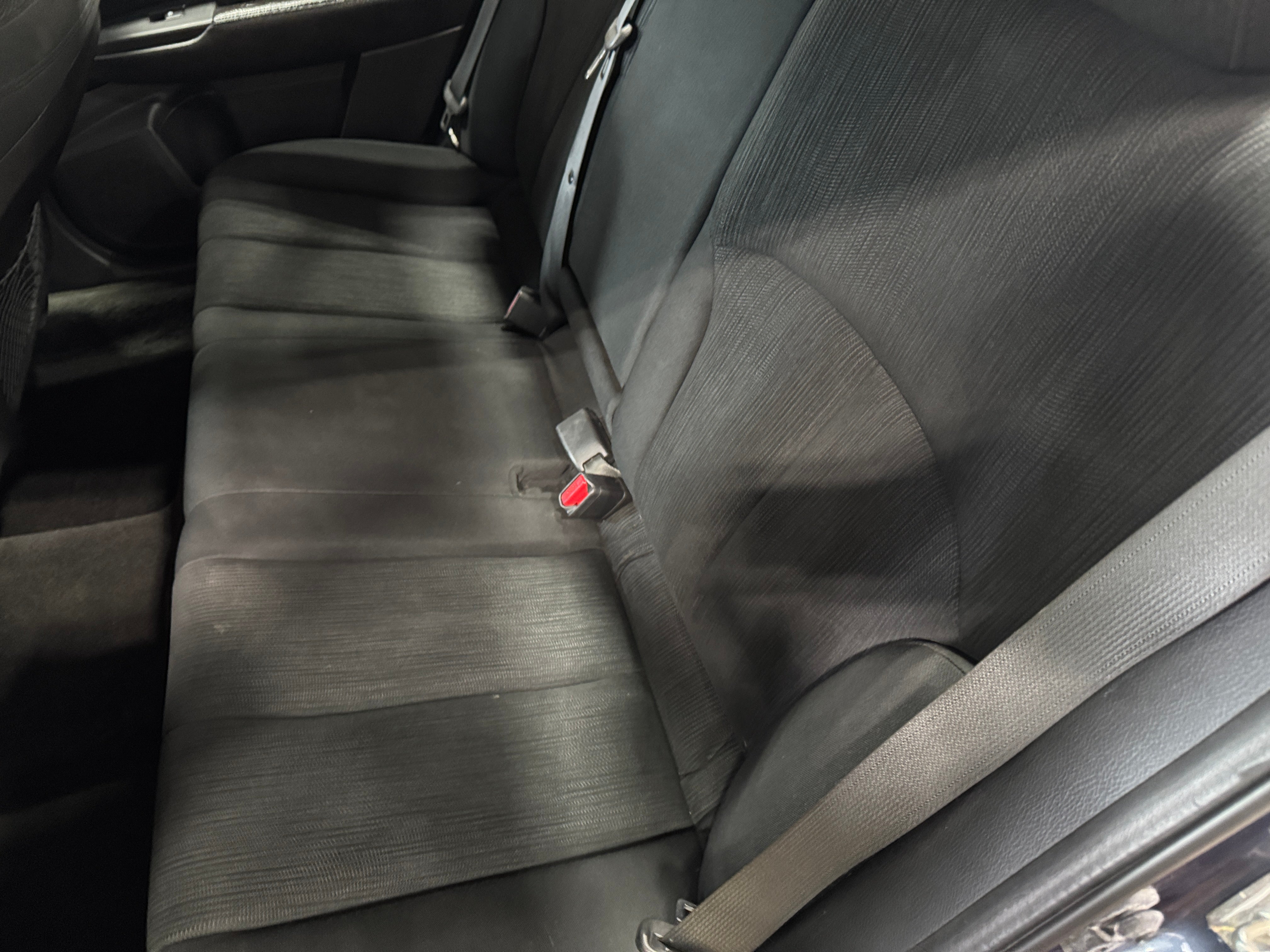 2014 Subaru Legacy Premium 6