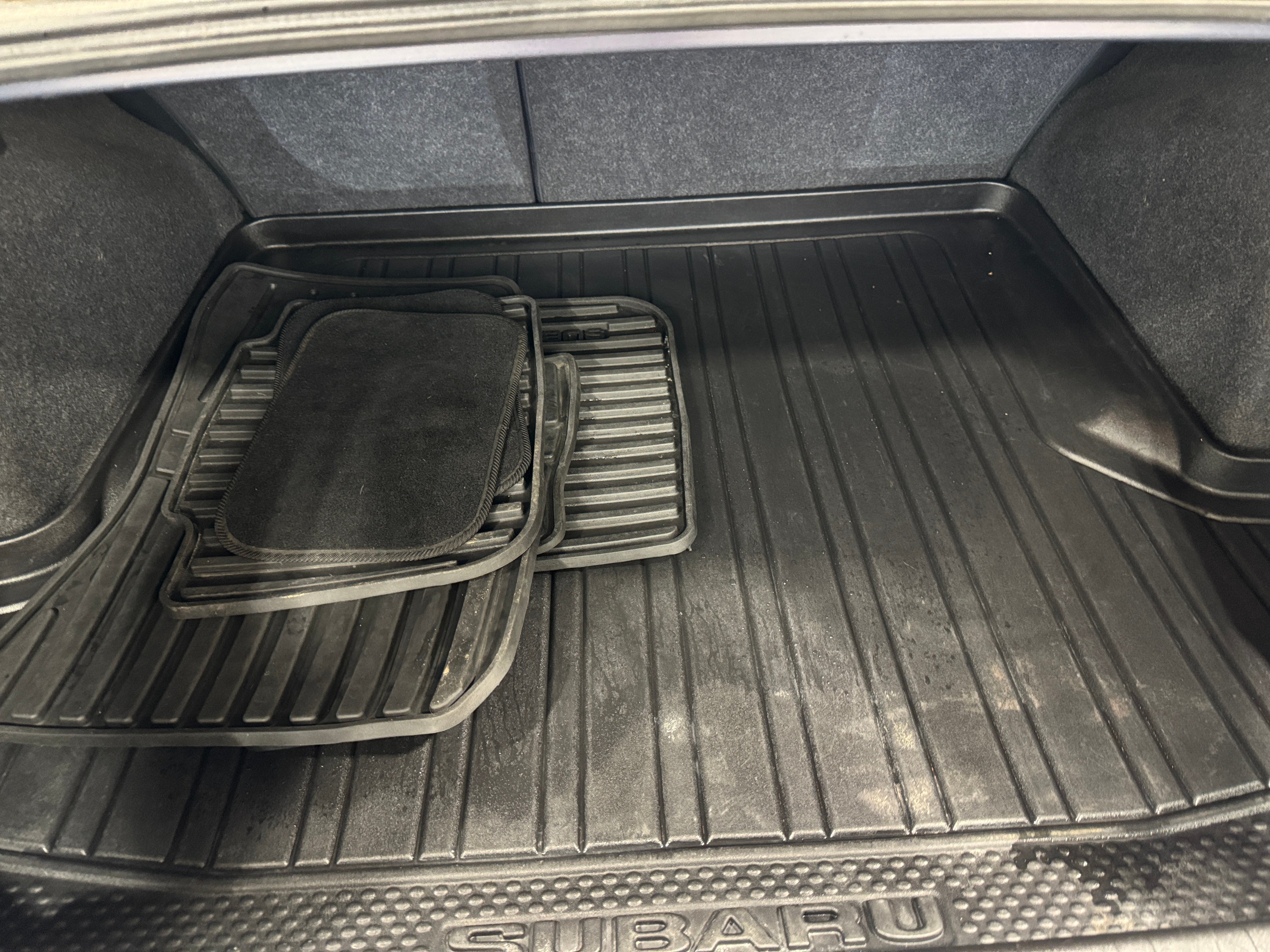 2014 Subaru Legacy Premium 7