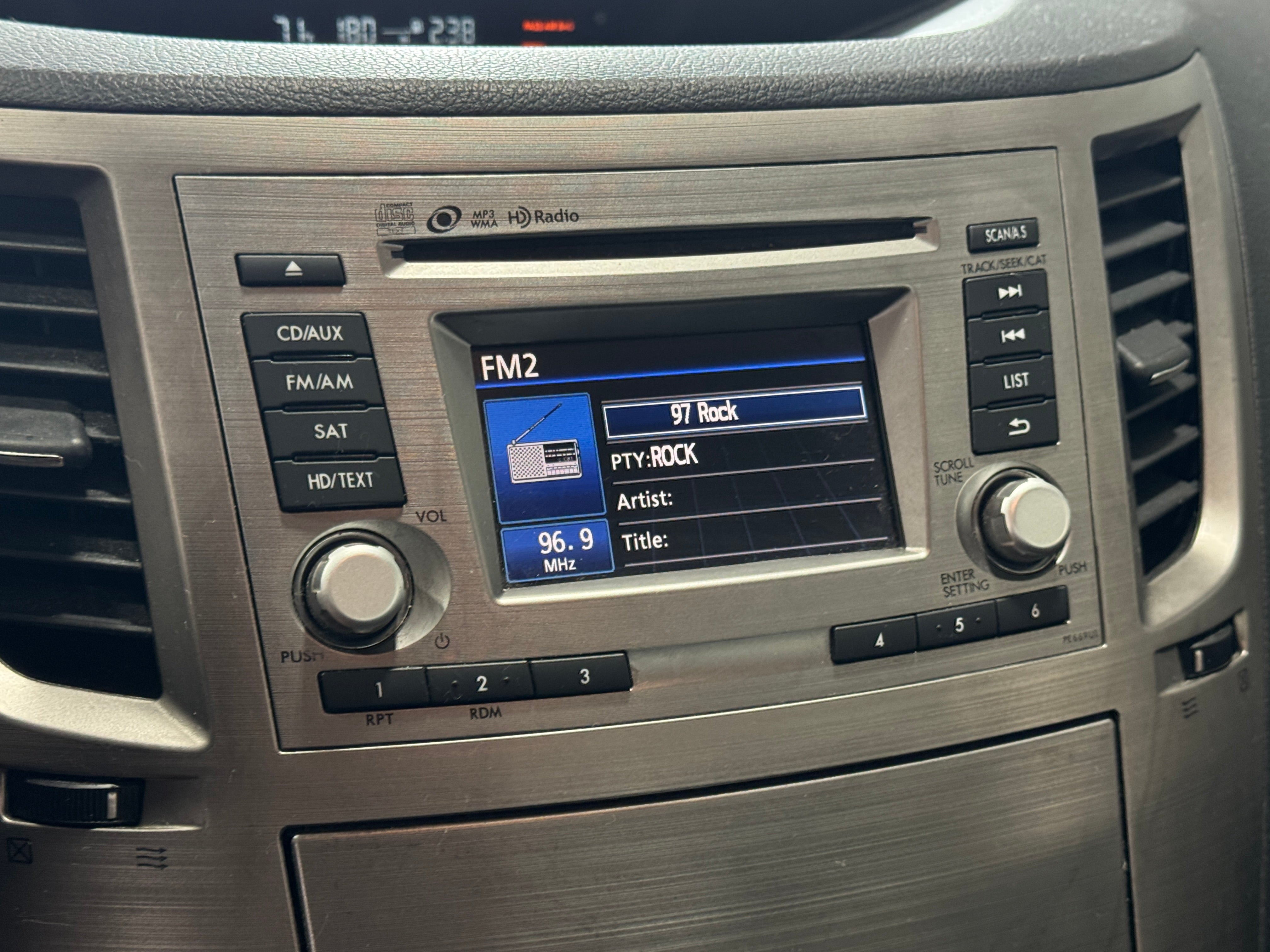 2014 Subaru Legacy Premium 4