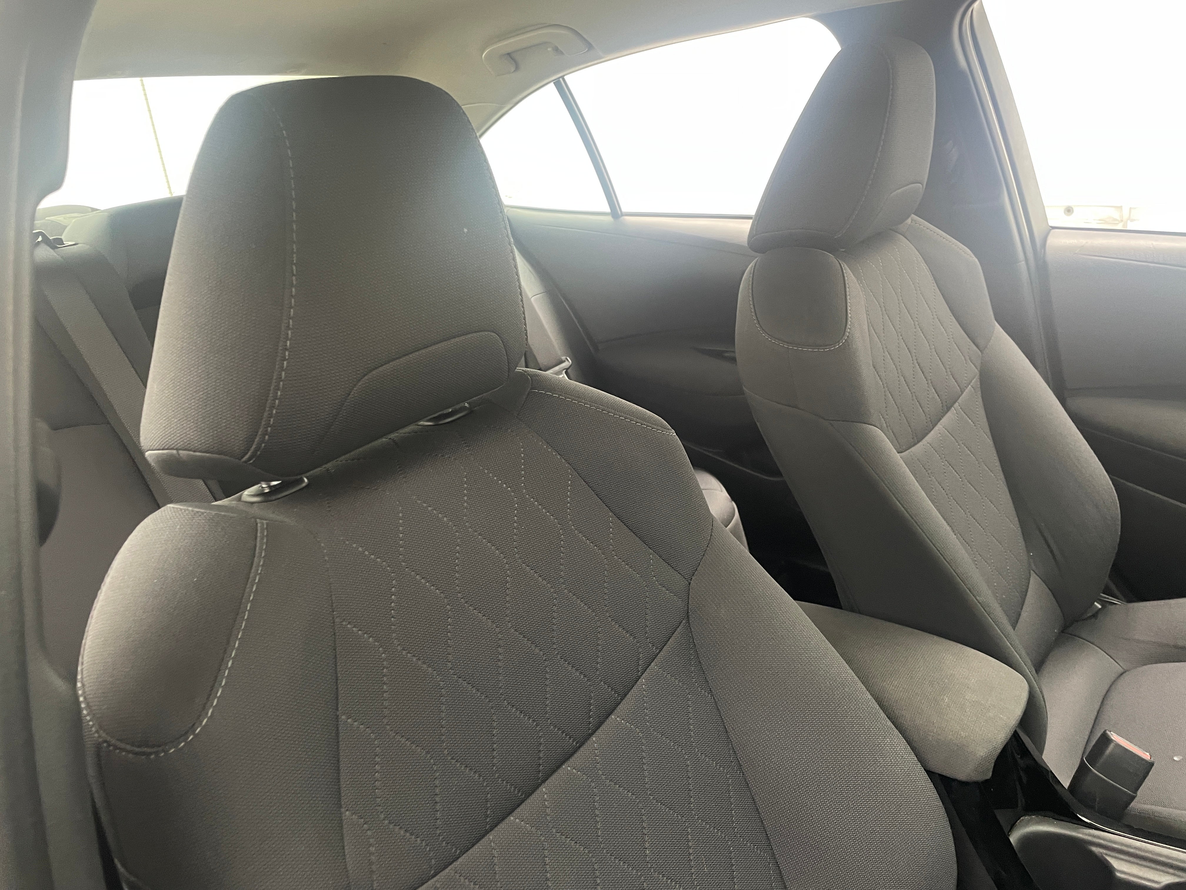 2021 Toyota Corolla LE 2
