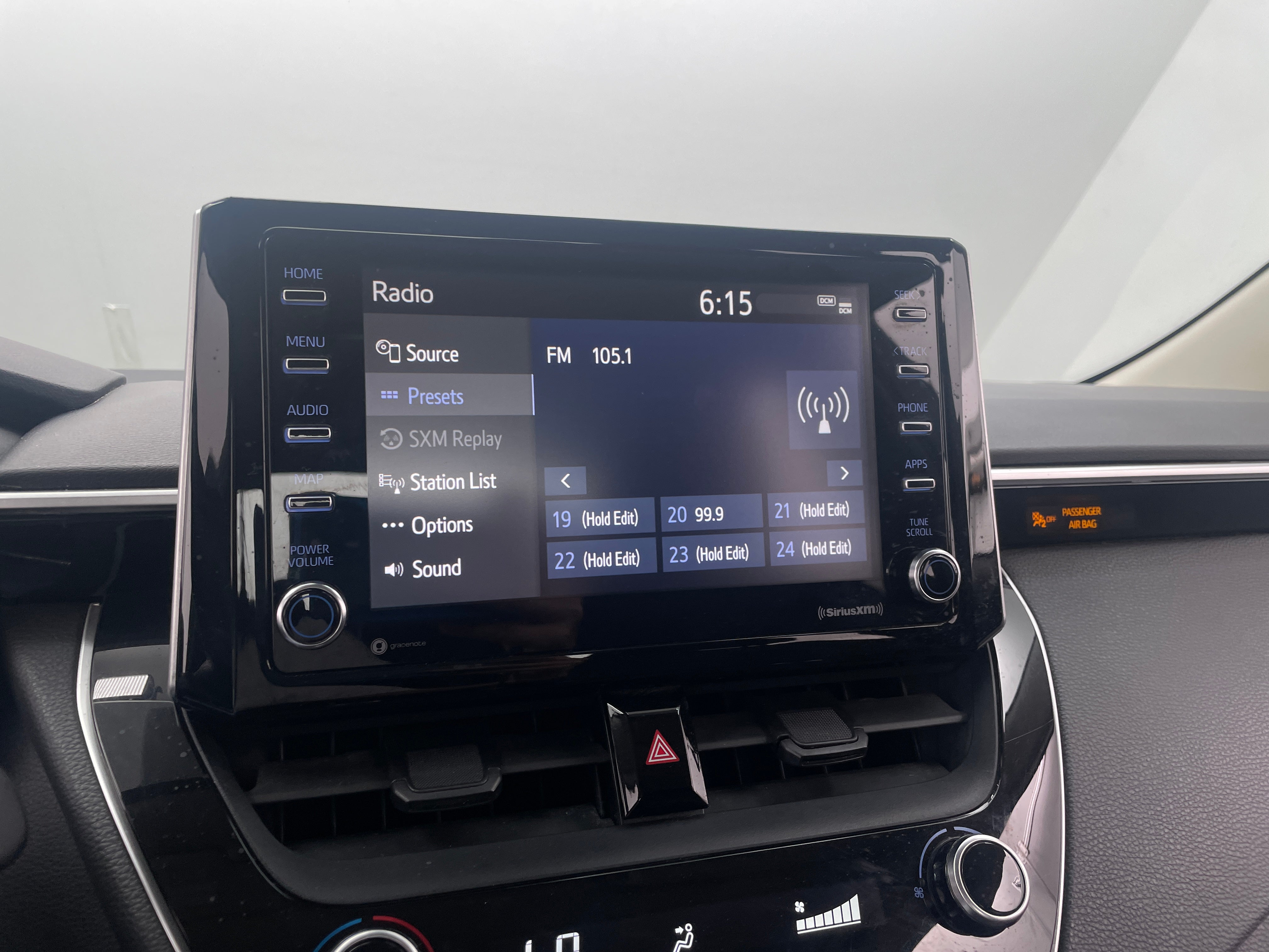 2021 Toyota Corolla LE 4