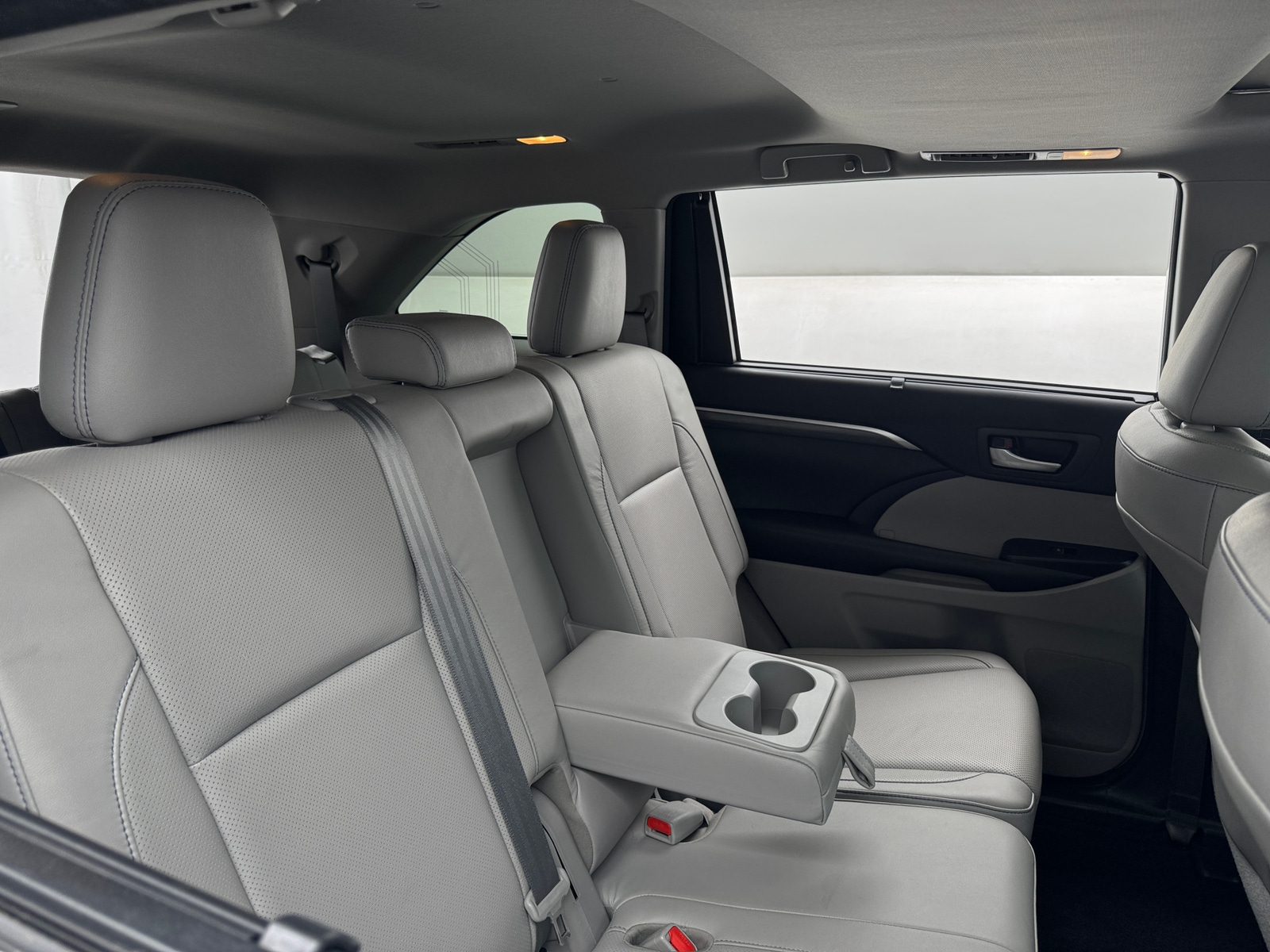 Thumbnail: 2018 Toyota Highlander - 5