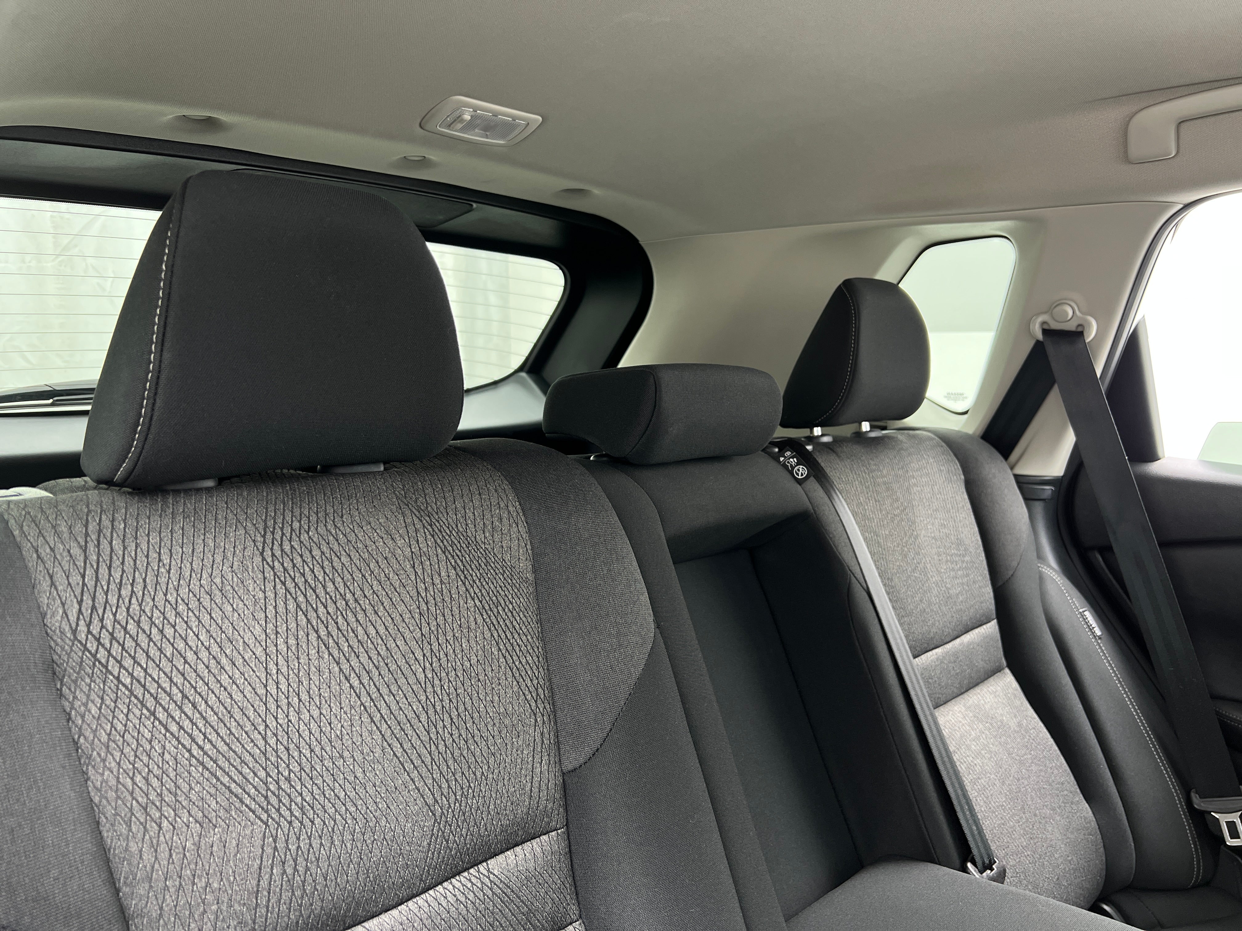 2024 Nissan Rogue SV 6