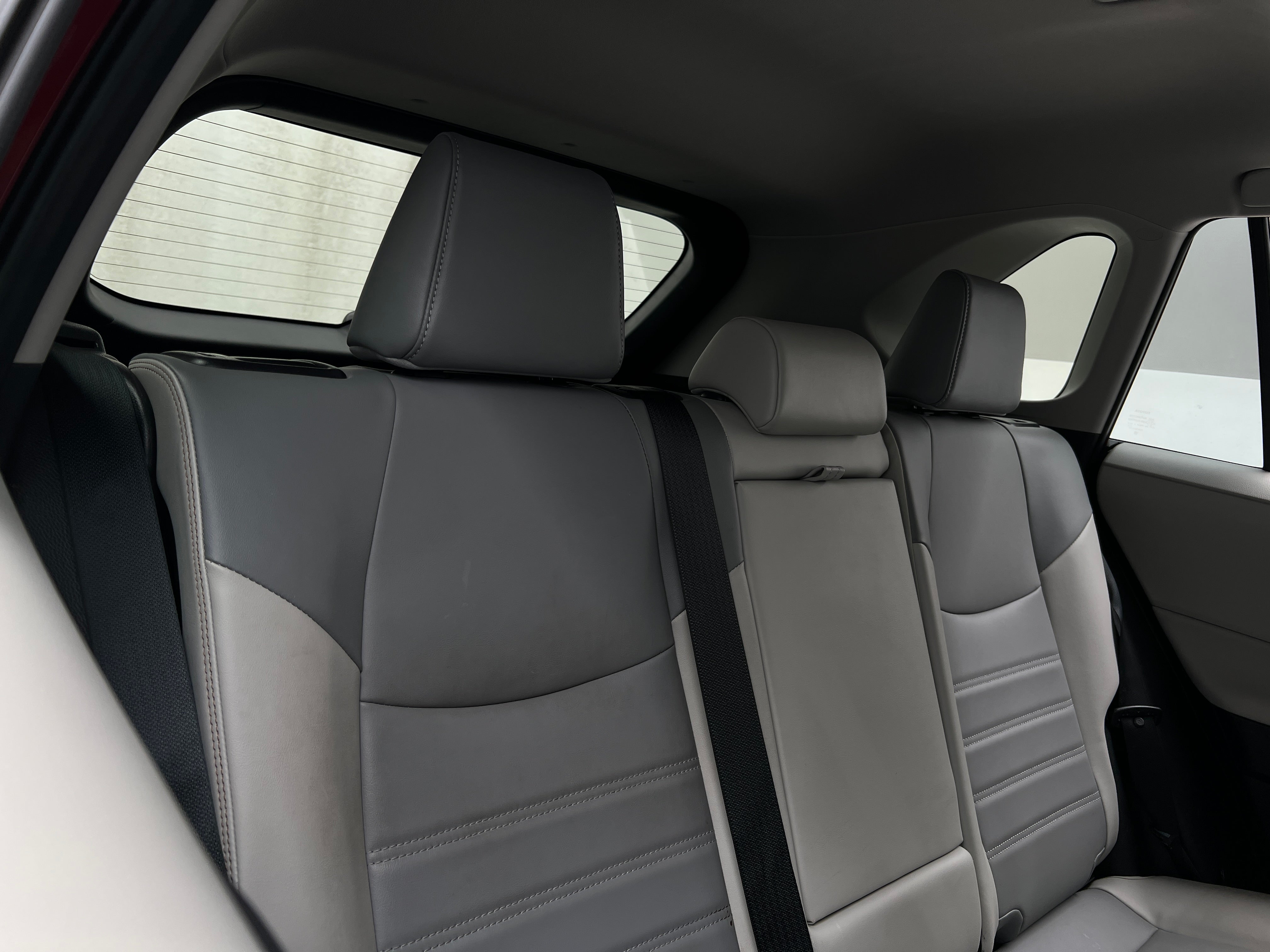 2024 Toyota RAV4 XLE Premium 5