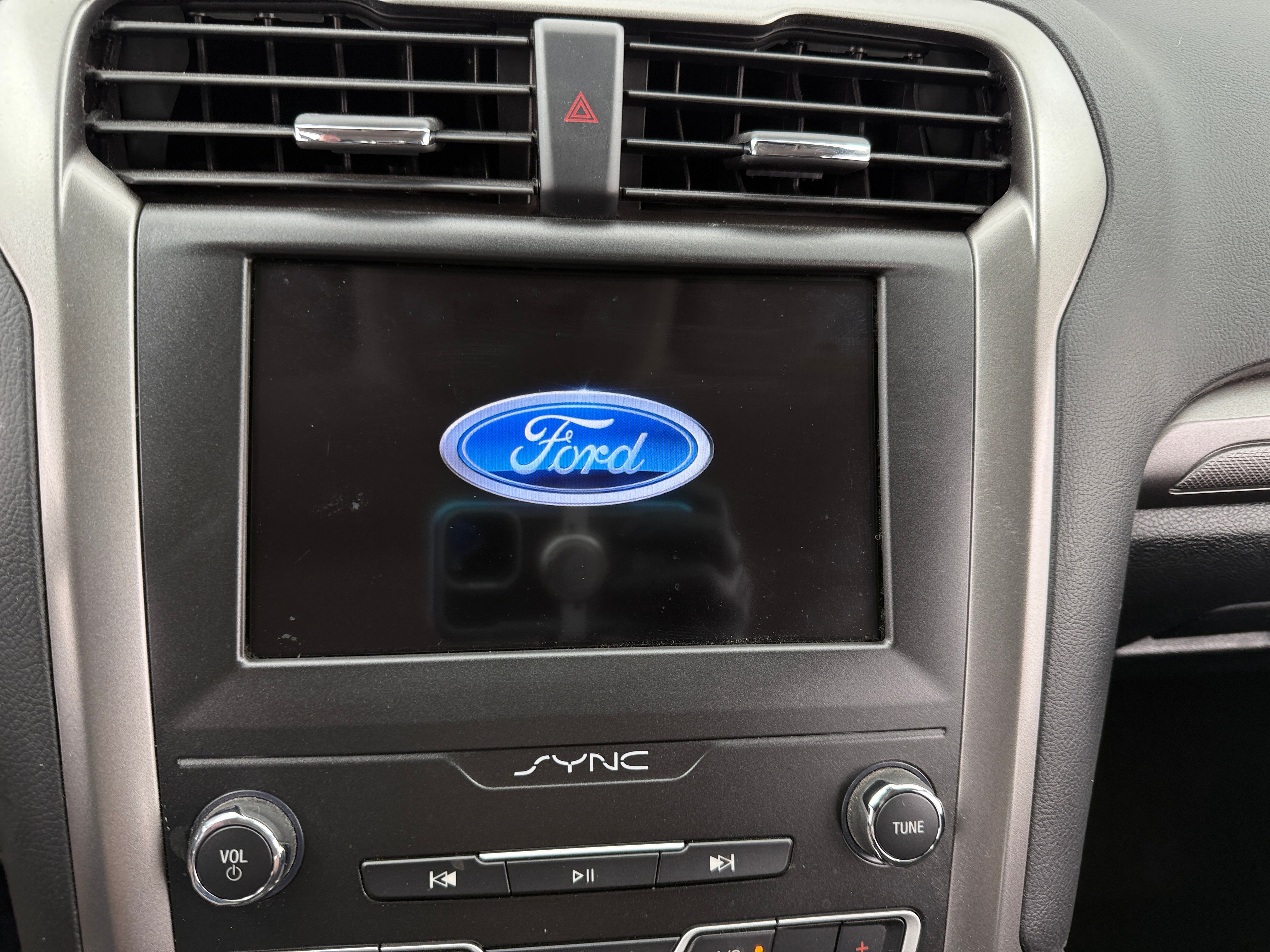 2020 Ford Fusion  4
