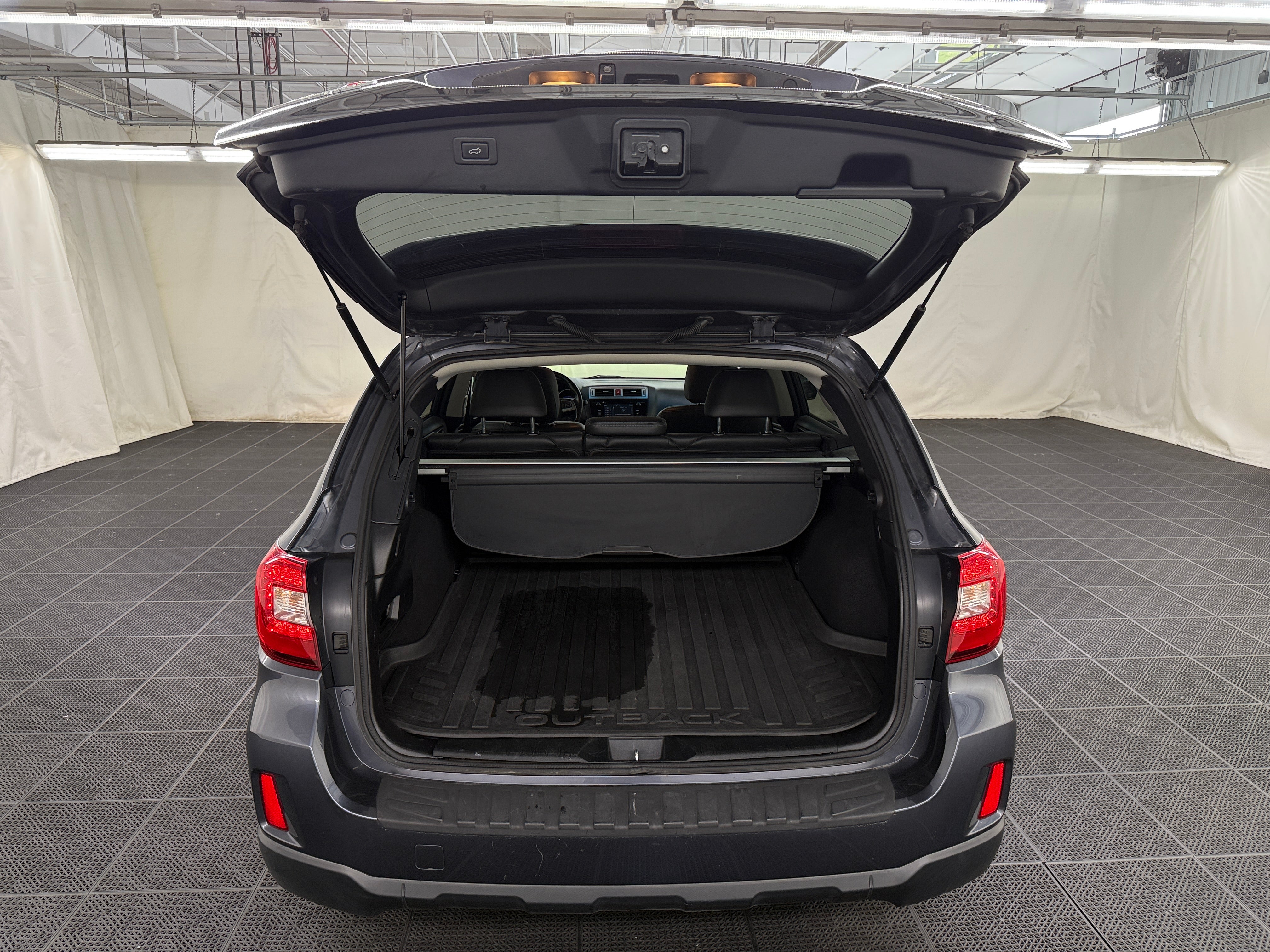 2016 Subaru Outback 3.6R Limited 6