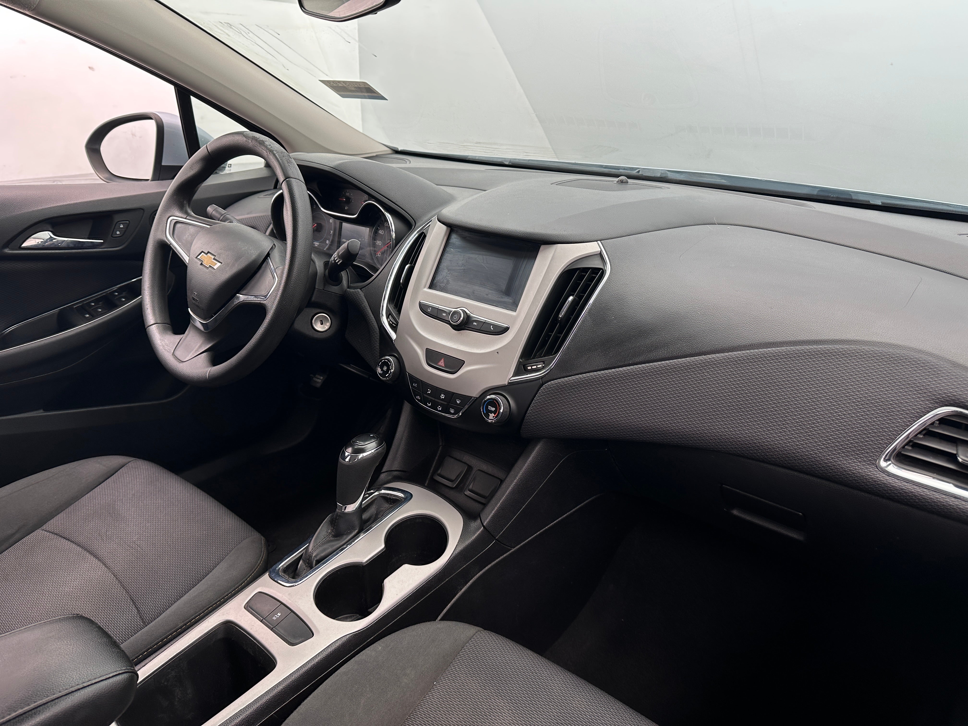 2017 Chevrolet Cruze LS 3