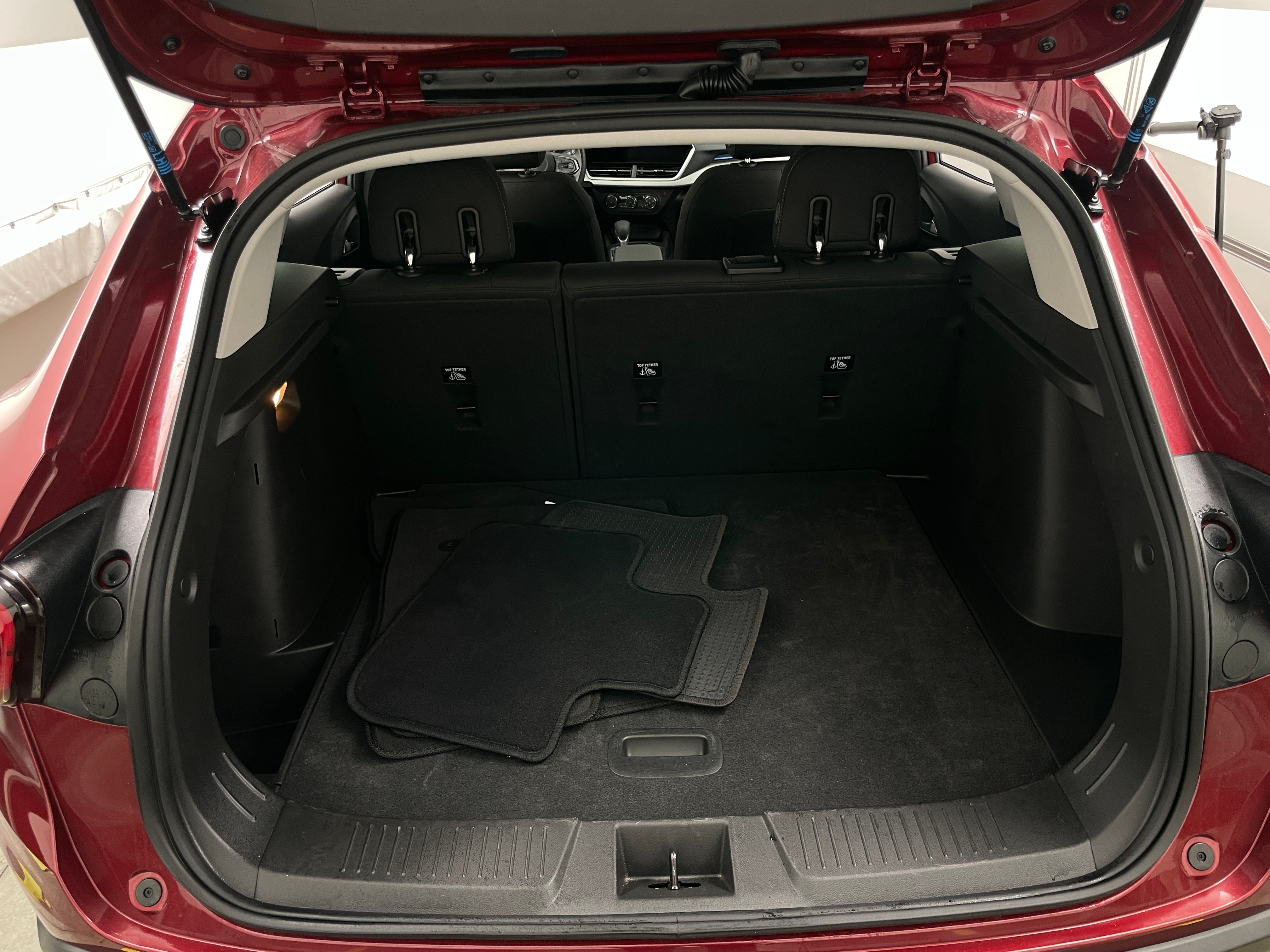 2025 Chevrolet Trax LS 7