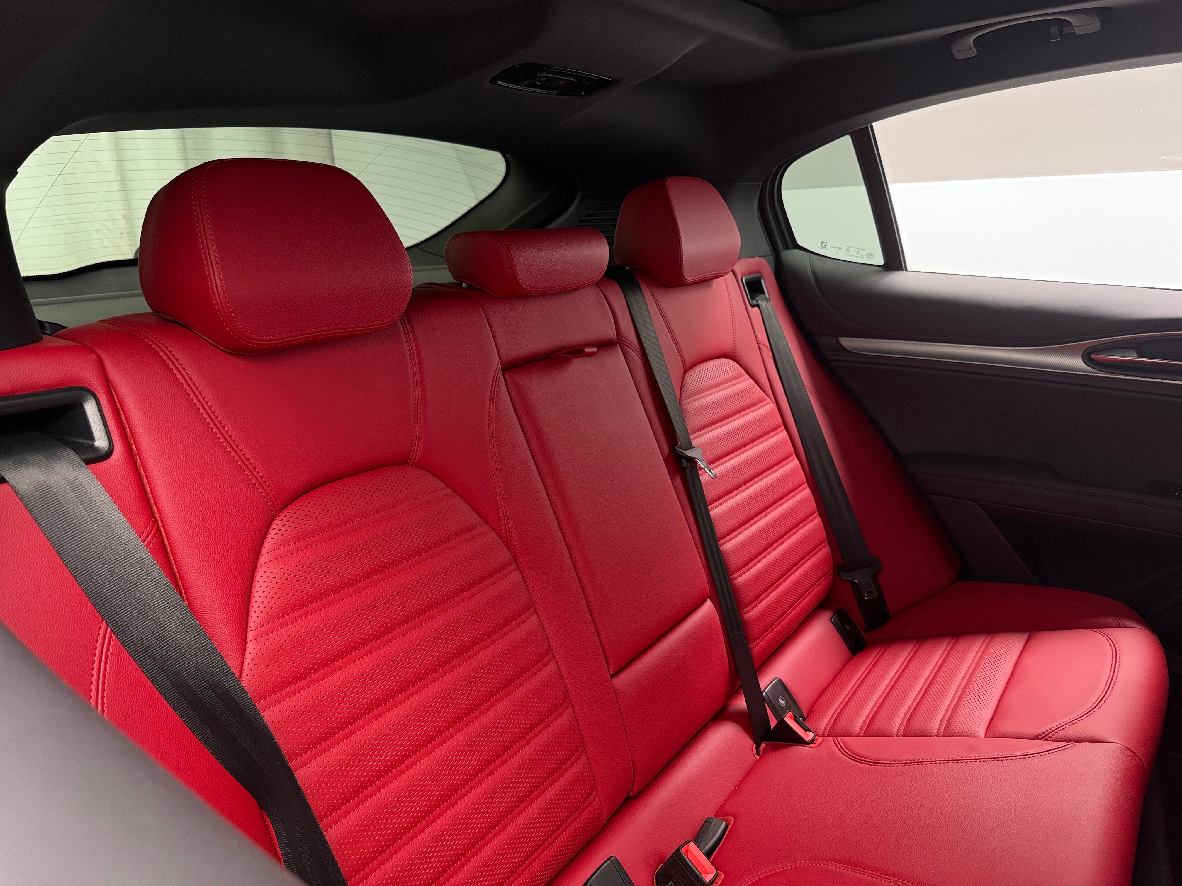 2024 Alfa Romeo Stelvio  6
