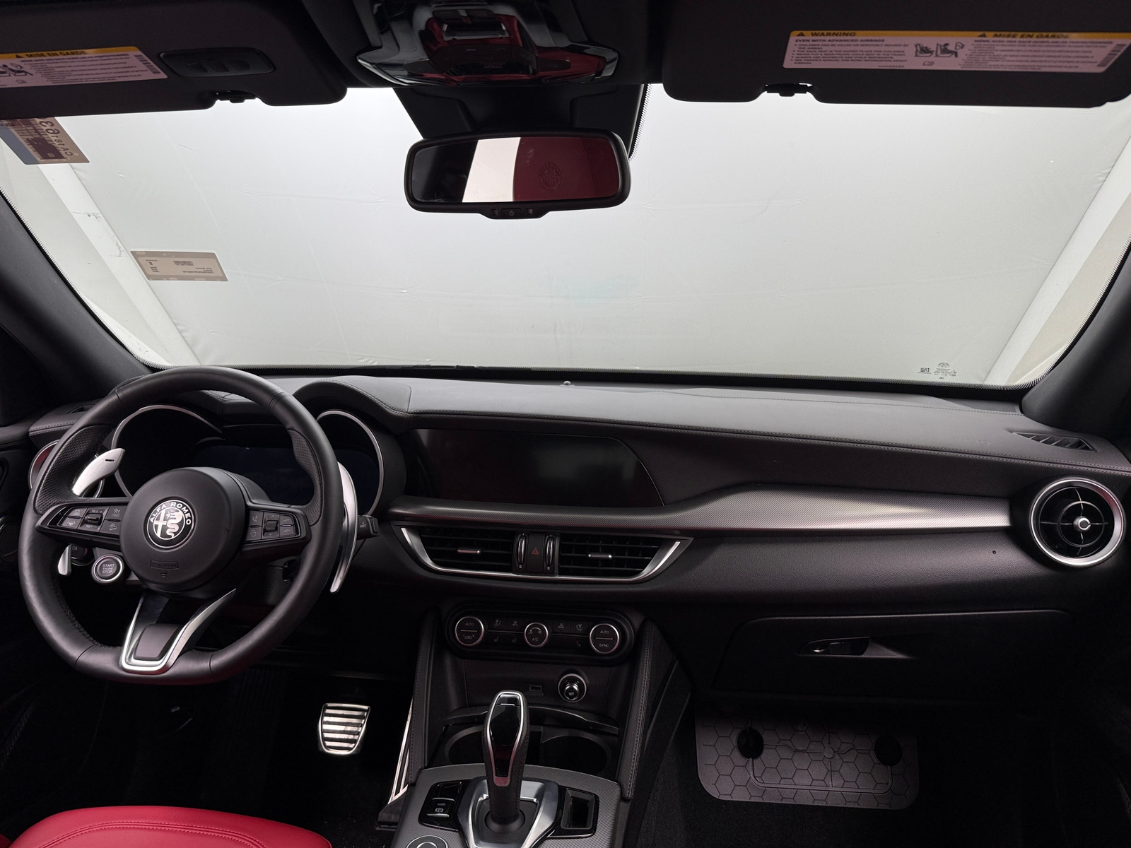 Thumbnail: 2024 Alfa Romeo Stelvio - 3