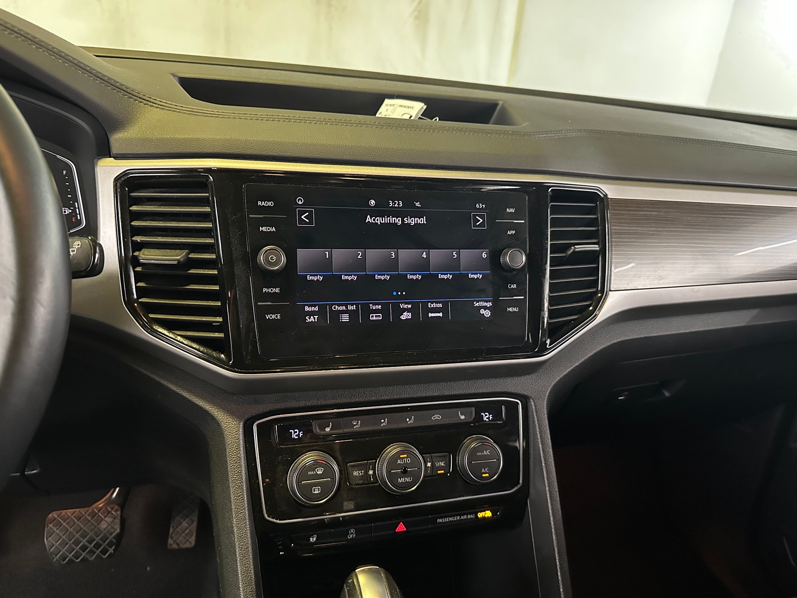 Thumbnail: 2020 Volkswagen Atlas - 3