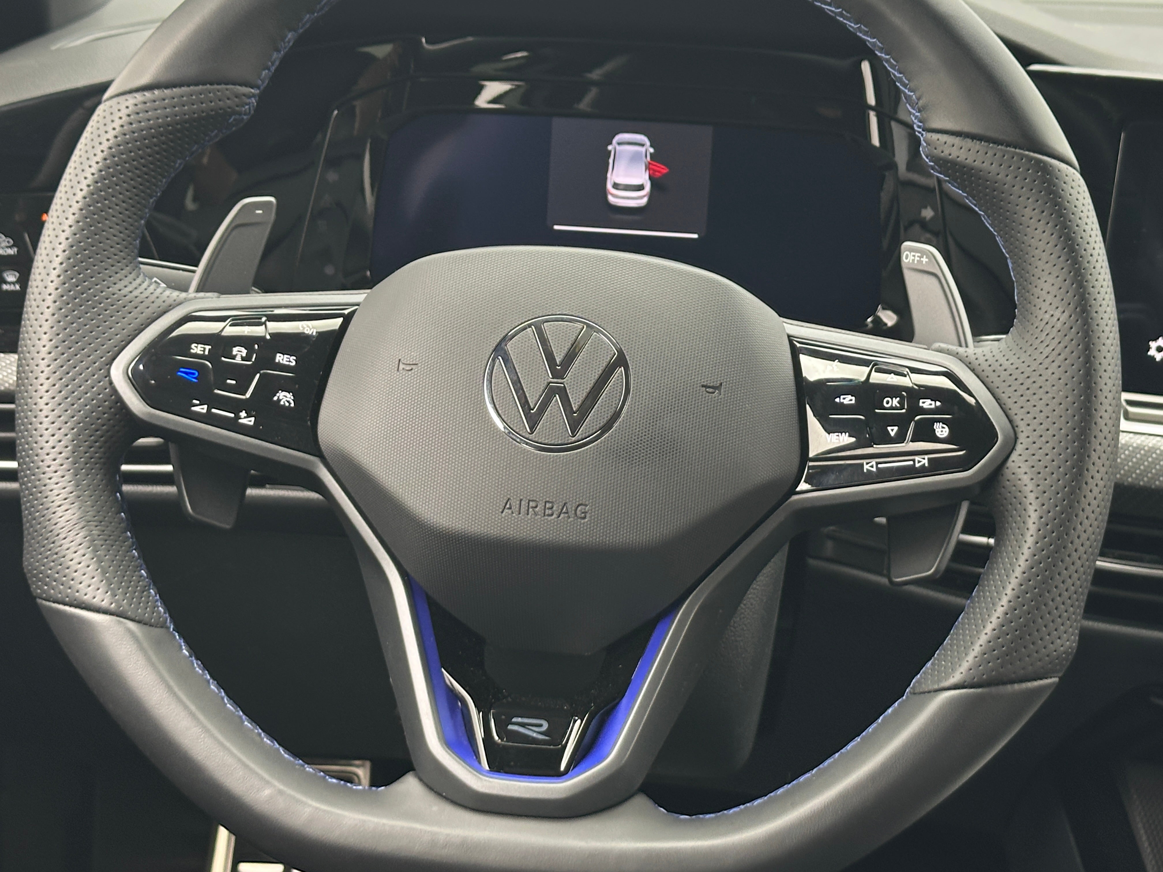 2024 Volkswagen Golf R 4