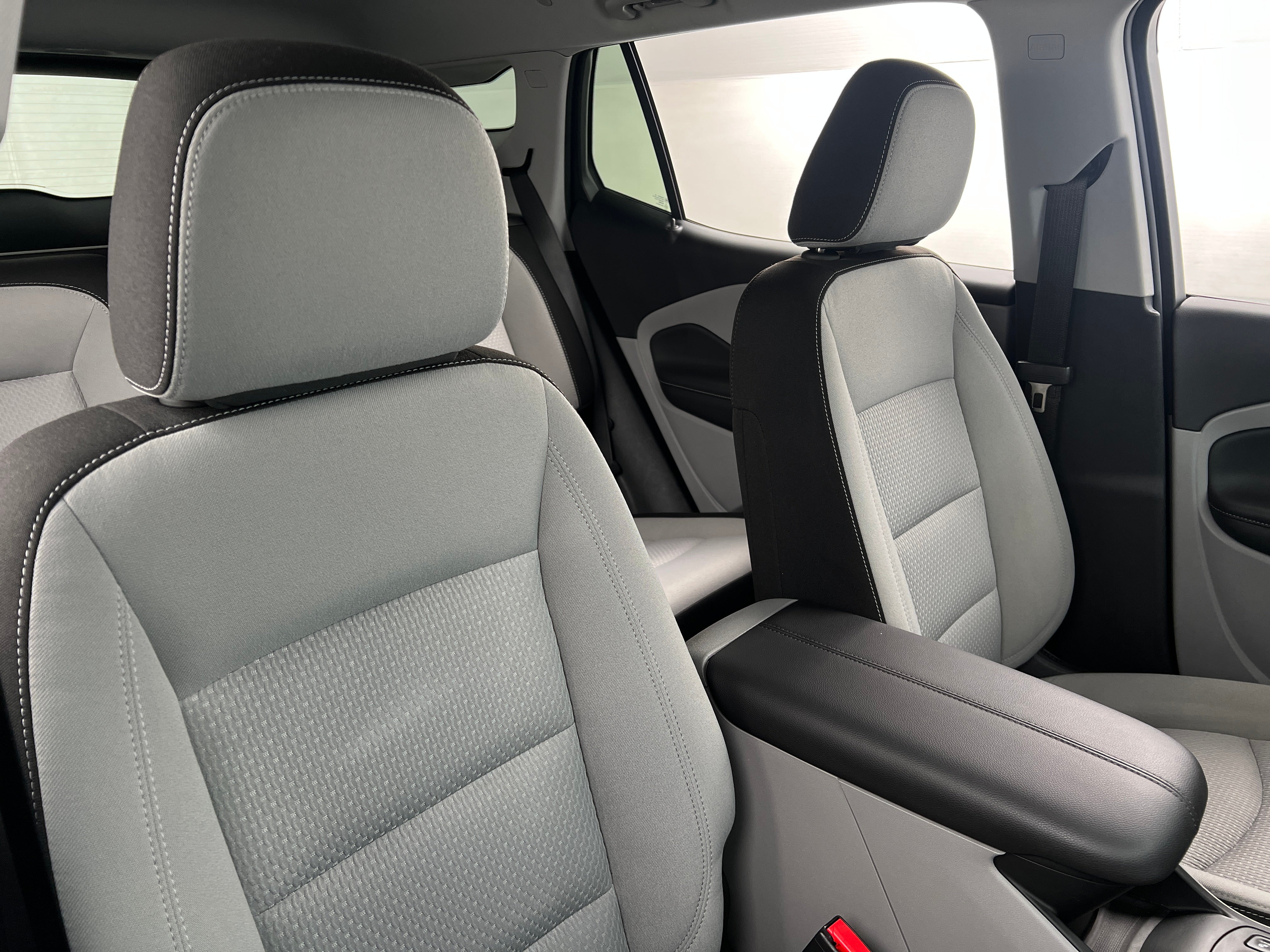 2023 GMC Terrain SLE 2