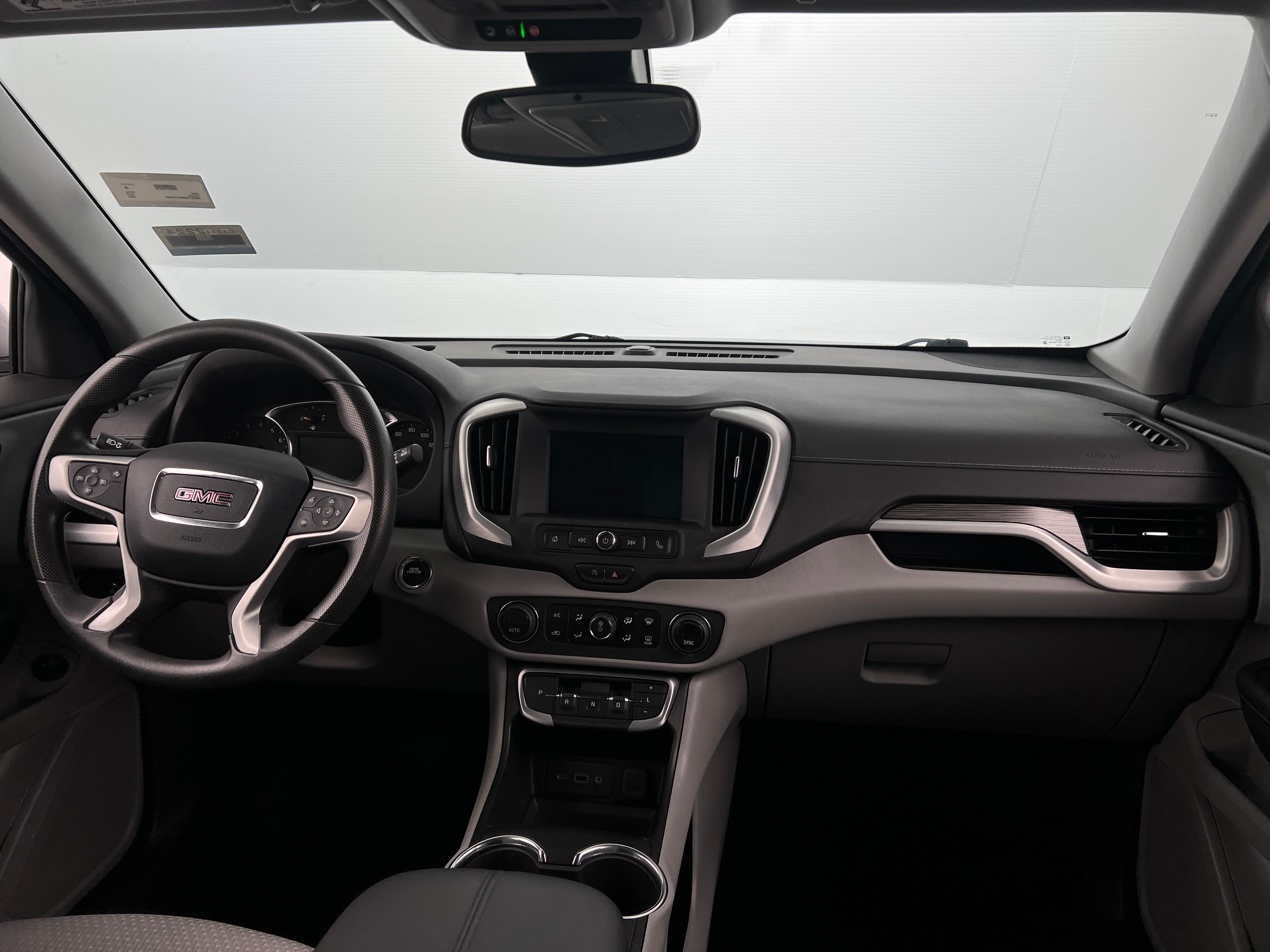 2023 GMC Terrain SLE 3