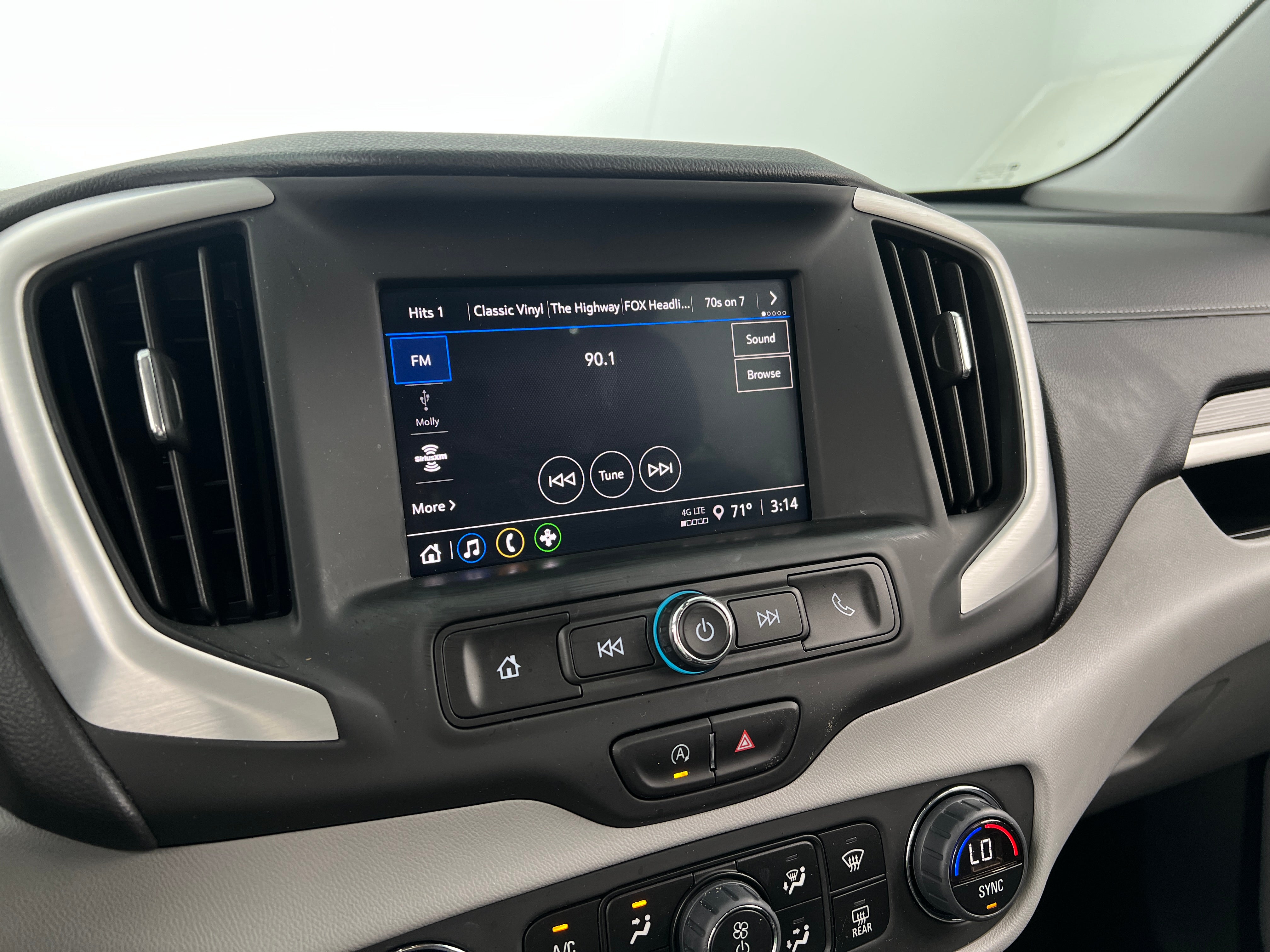 2023 GMC Terrain SLE 4