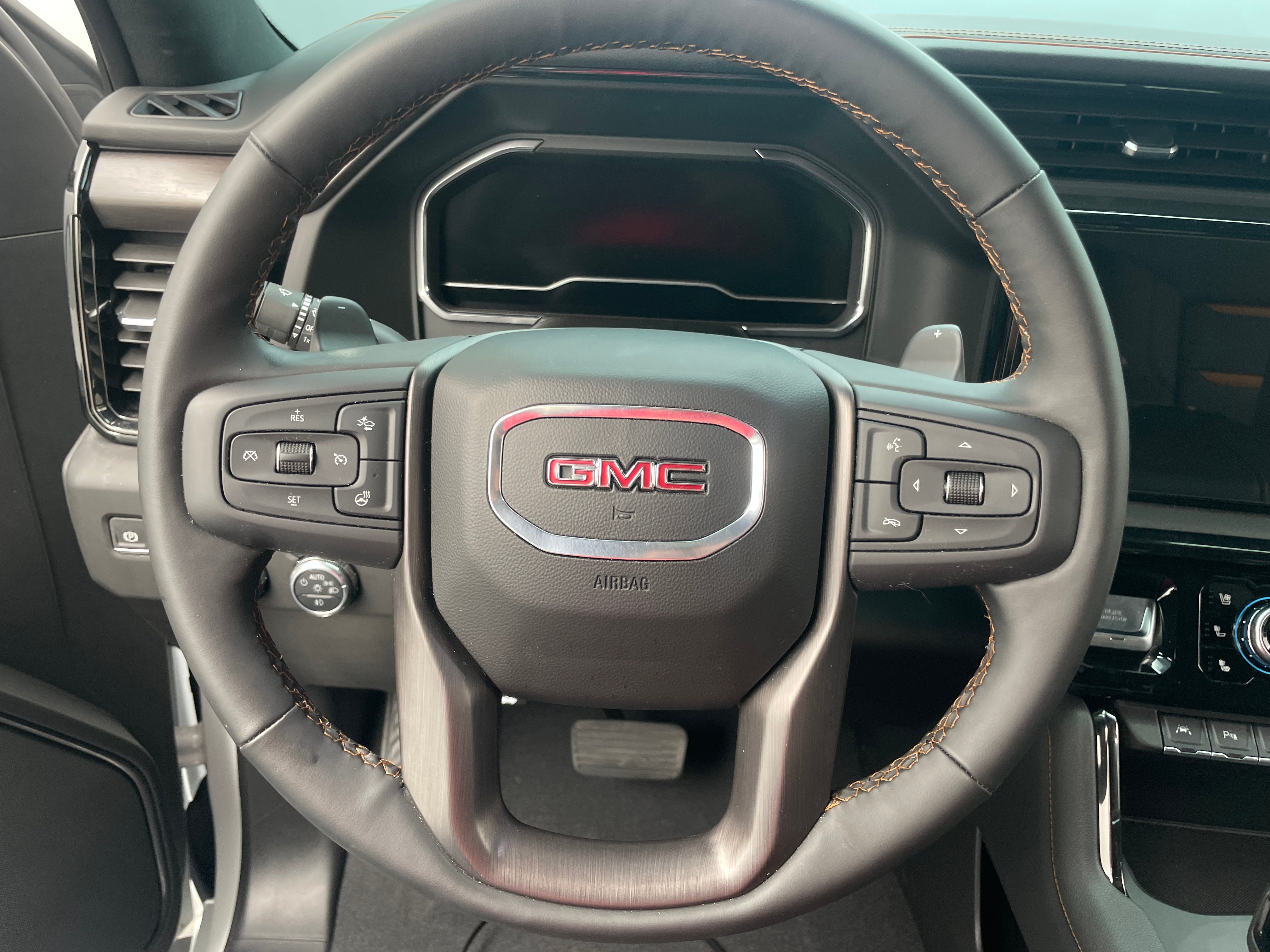 2025 GMC Sierra 1500 AT4 4