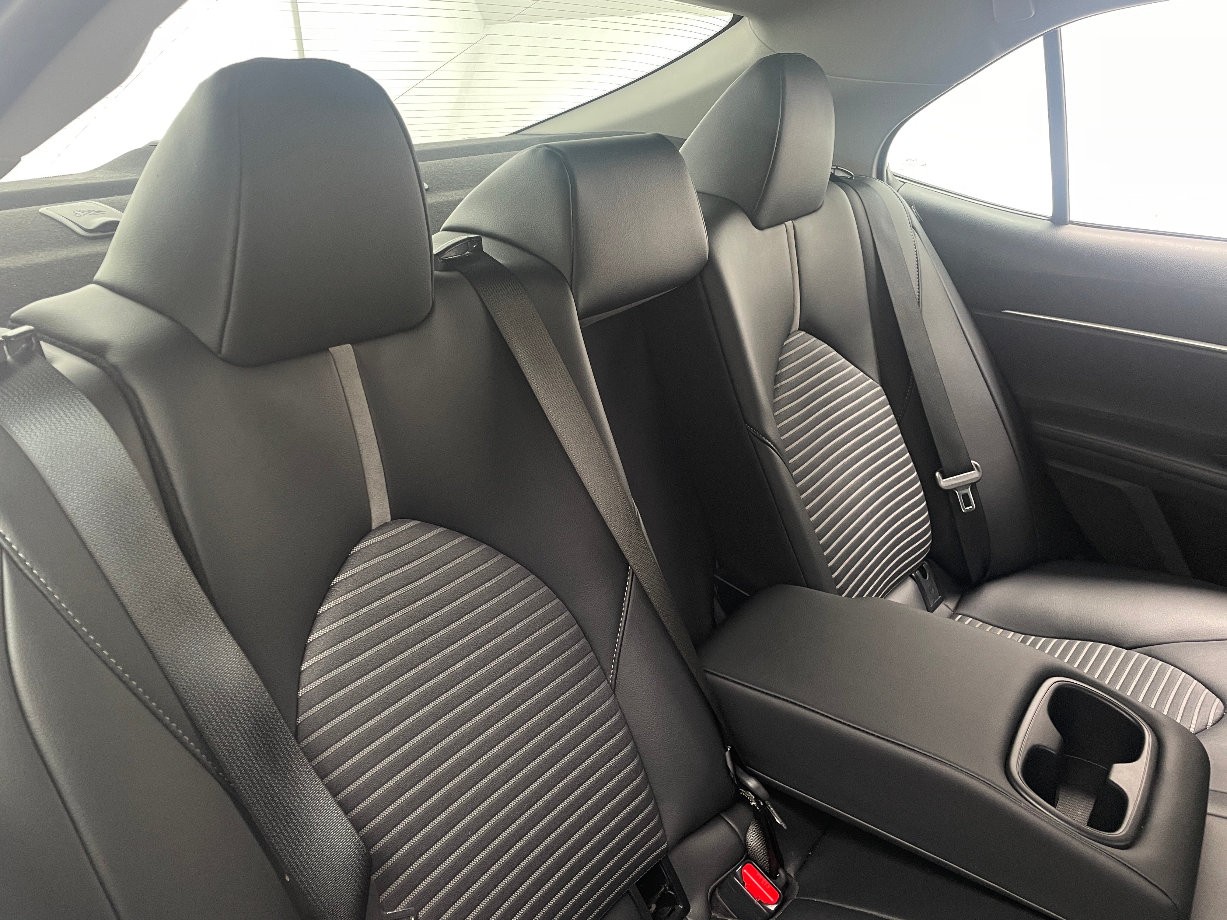 2023 Toyota Camry SE 6