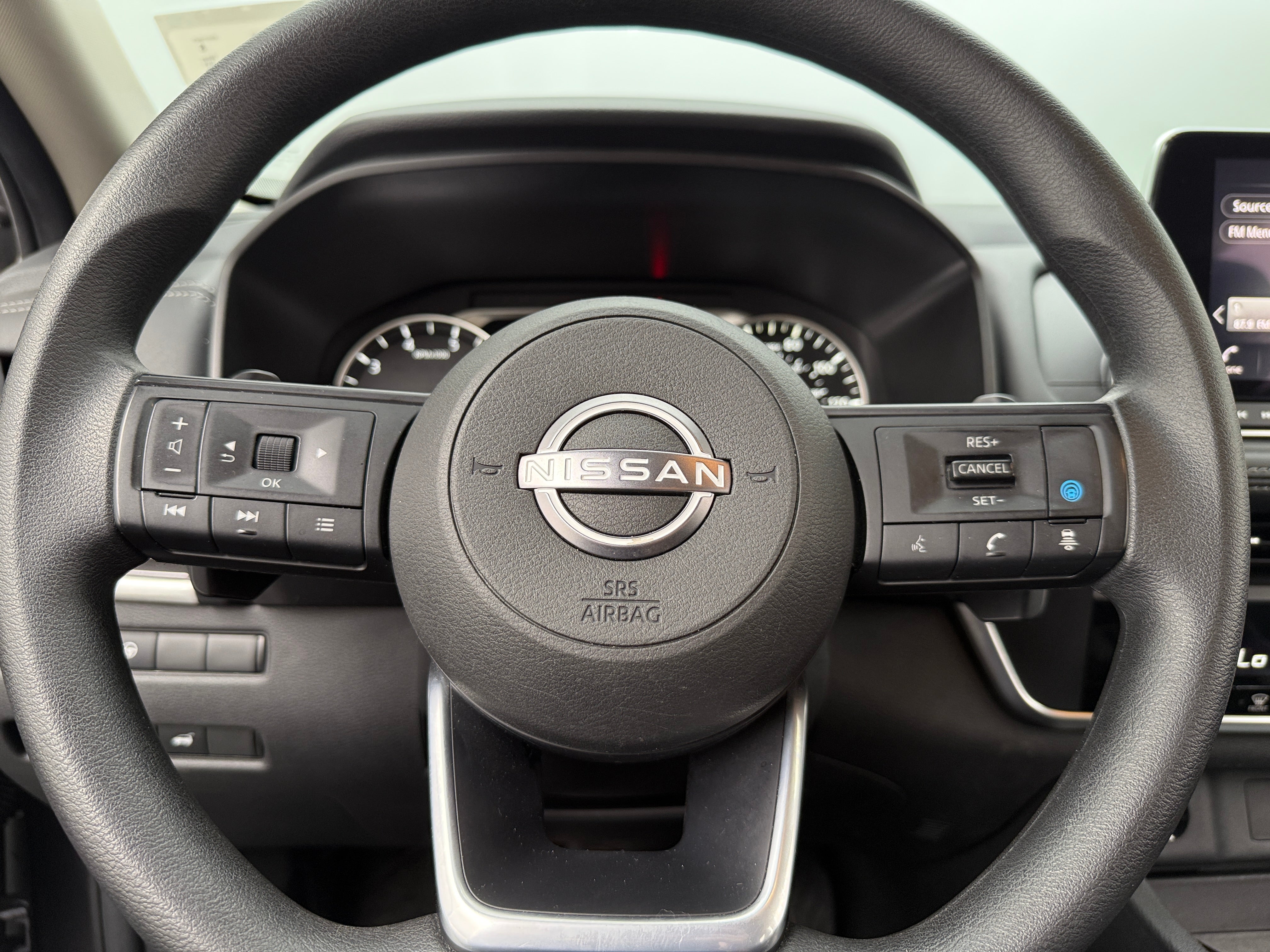2024 Nissan Rogue SV 5