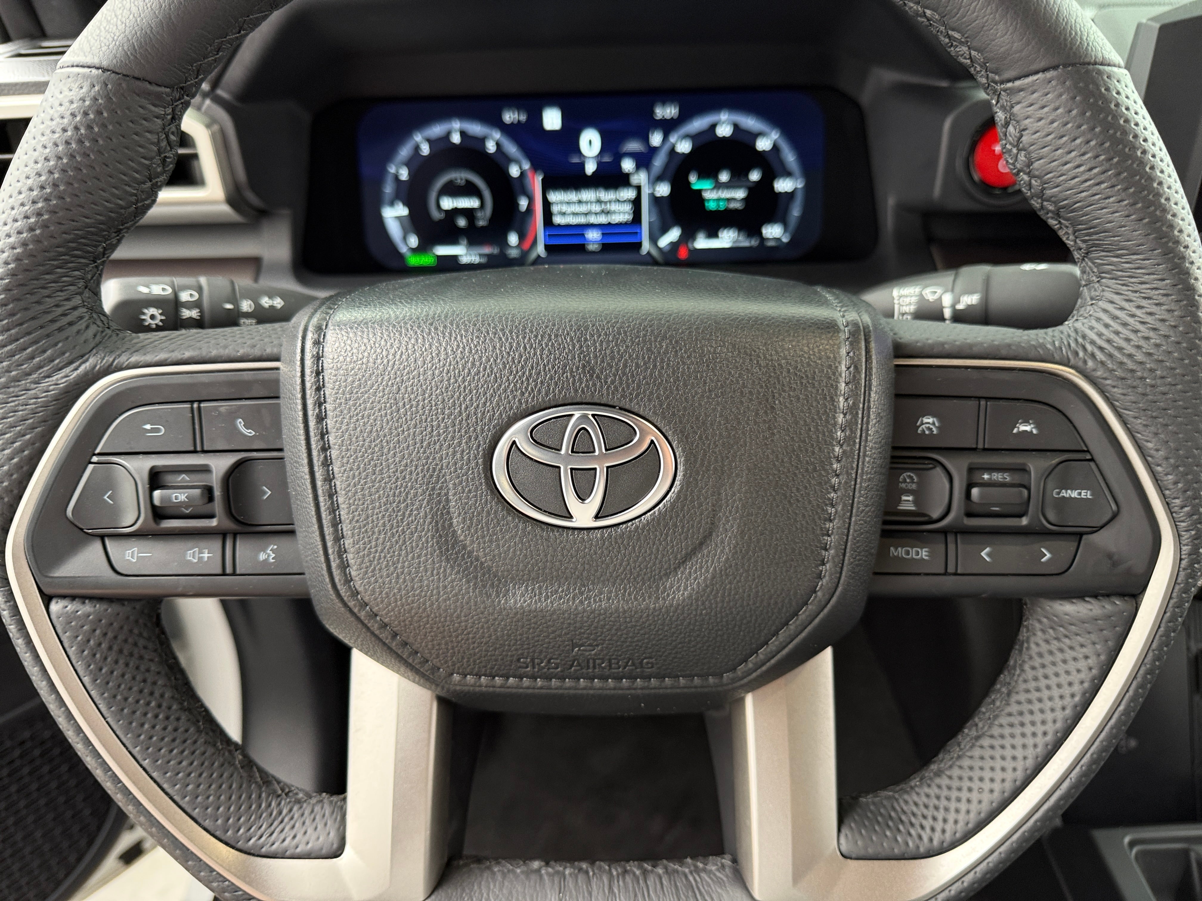 2024 Toyota Tacoma TRD Off-Road i-FORCE MAX 5